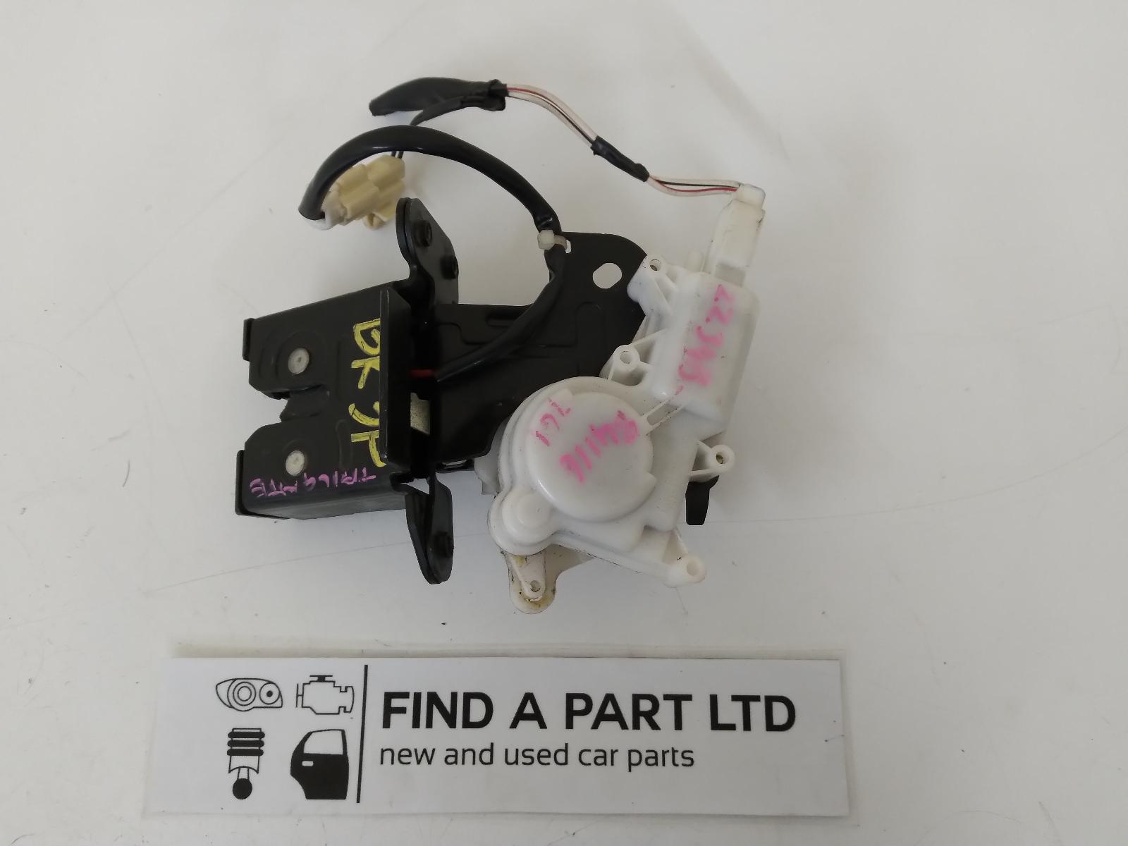 View Auto part Door/Boot/Gate Lock MAZDA 3 2005