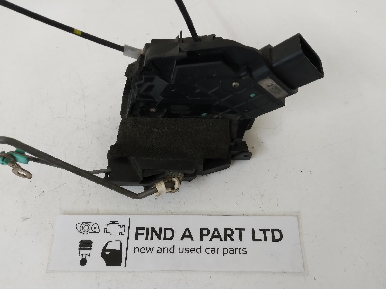View Auto part Door/Boot/Gate Lock MAZDA 3 2005