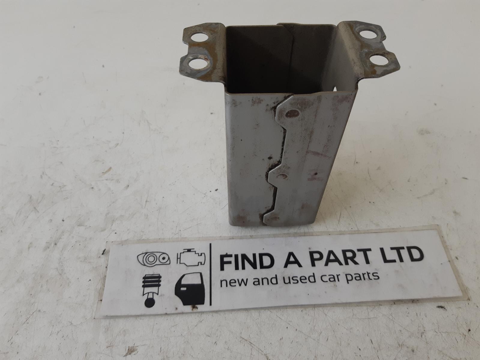 View Auto part R/Bar Bracket/Reinfo SUZUKI SWIFT 2005