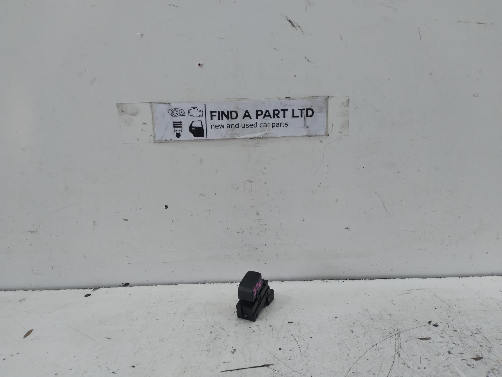 View Auto part Pwr Dr Wind Switch SUZUKI SWIFT 2008