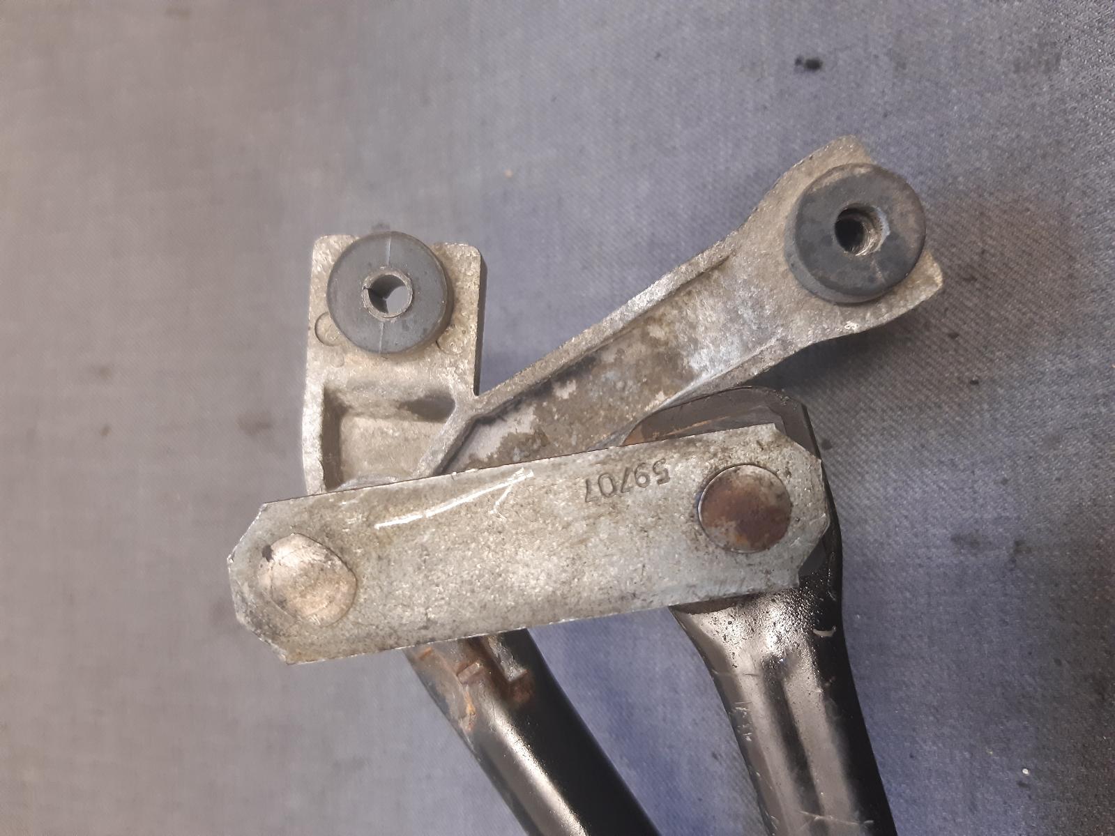 2000 HOLDEN COMMODORE Wiper Linkage Contact us for Photo