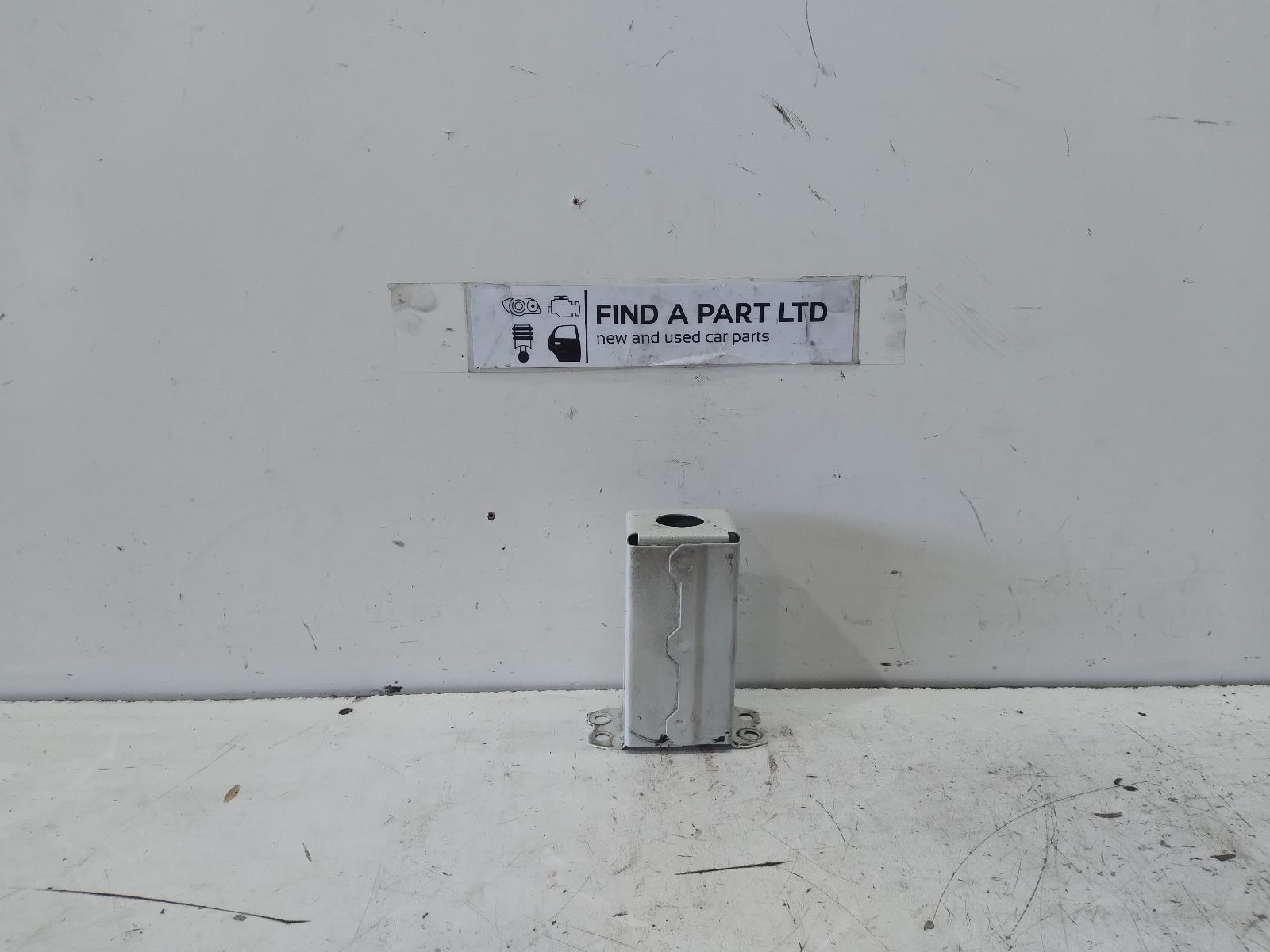 View Auto part R/Bar Bracket/Reinfo SUZUKI SWIFT 2007