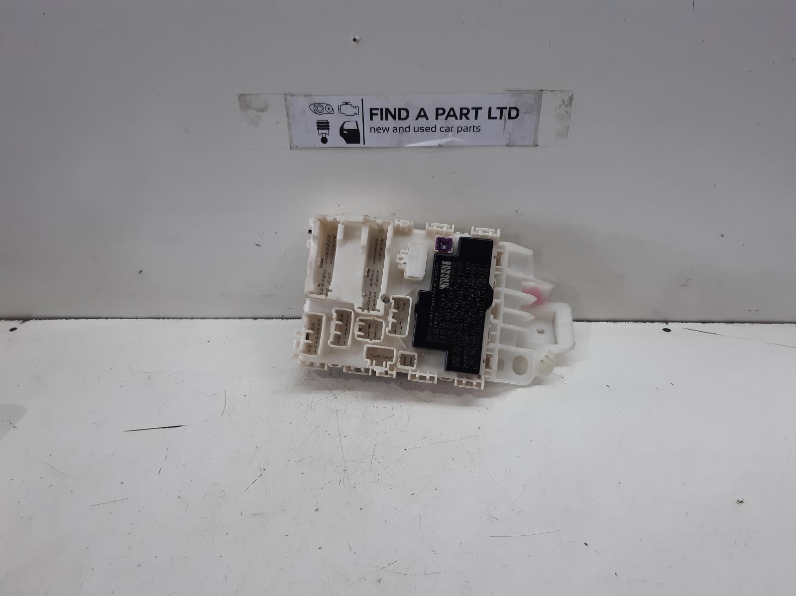 View Auto part Fuse Box SUZUKI SWIFT 2014