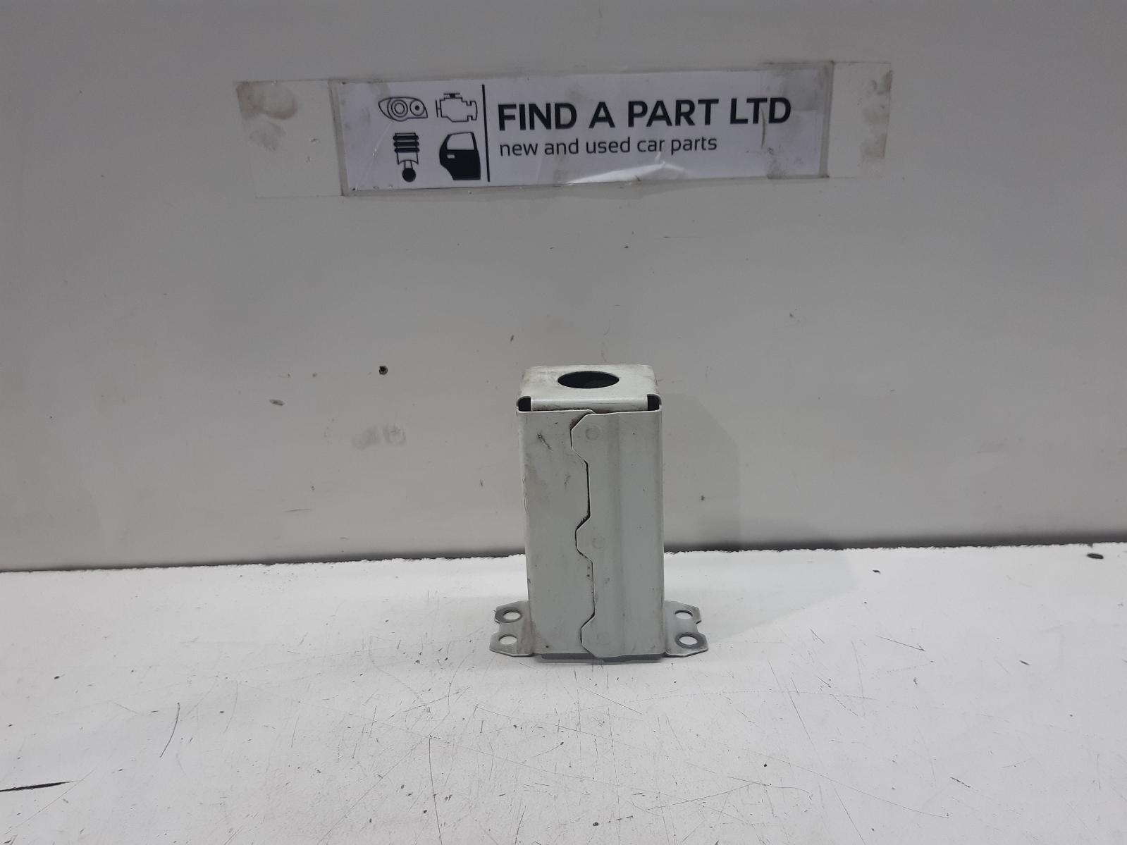 View Auto part R/Bar Bracket/Reinfo SUZUKI SWIFT 2008