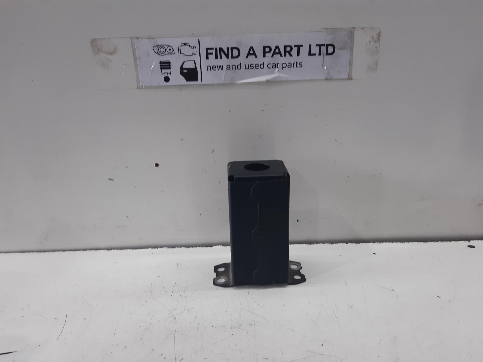 View Auto part R/Bar Bracket/Reinfo SUZUKI SWIFT 2008