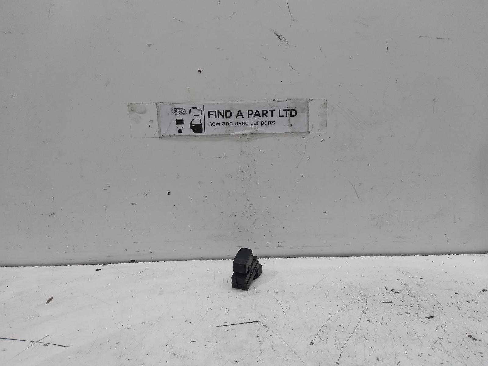 View Auto part Pwr Dr Wind Switch SUZUKI SWIFT 2006