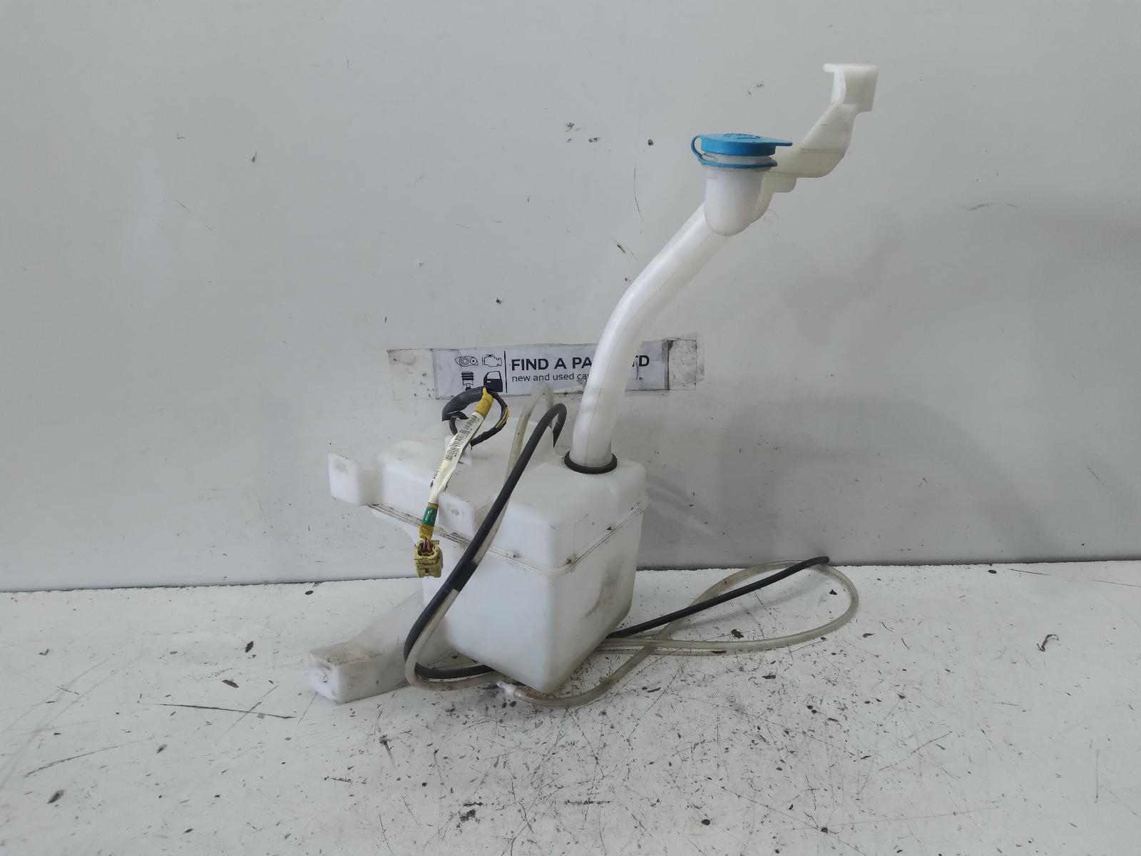 View Auto part Washer Bottle SUZUKI SWIFT 2006