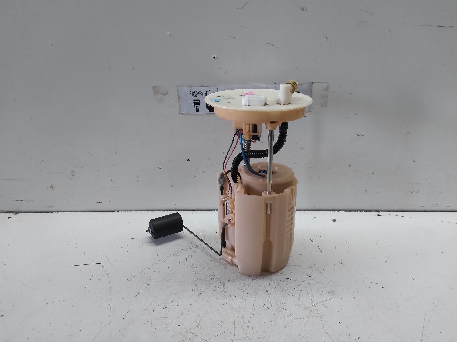 View Auto part Fuel Pump SUZUKI SWIFT 2013