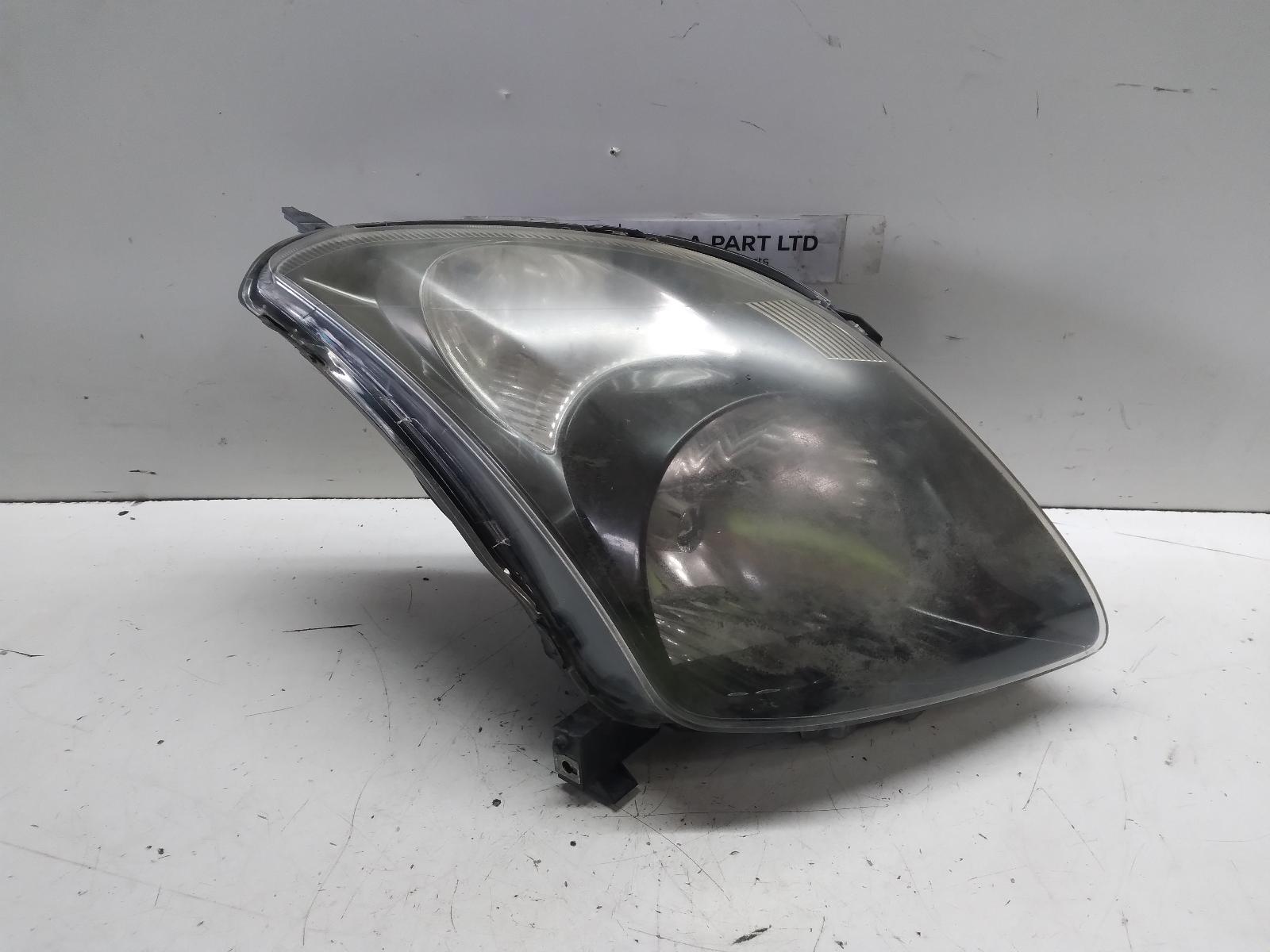 View Auto part Right Headlamp SUZUKI SWIFT 2006