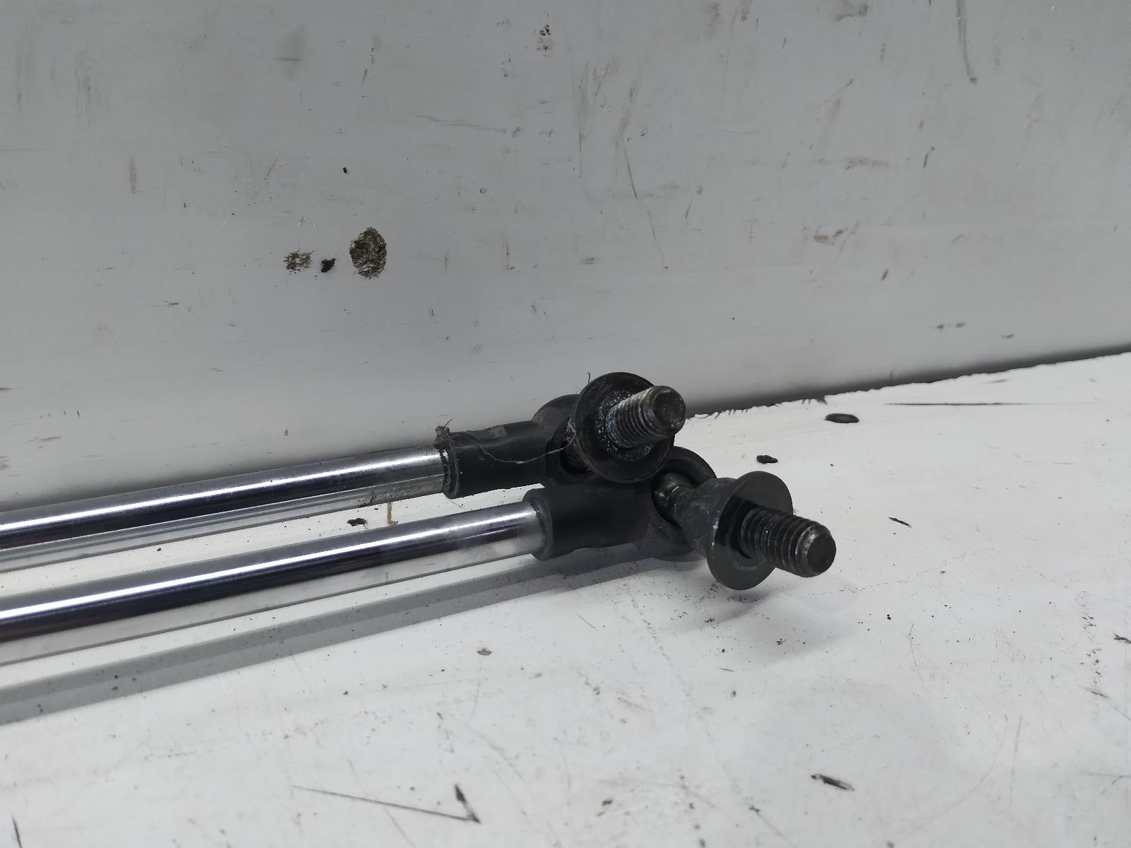 2006 SUZUKI SWIFT Hatch Strut Contact us for Photo