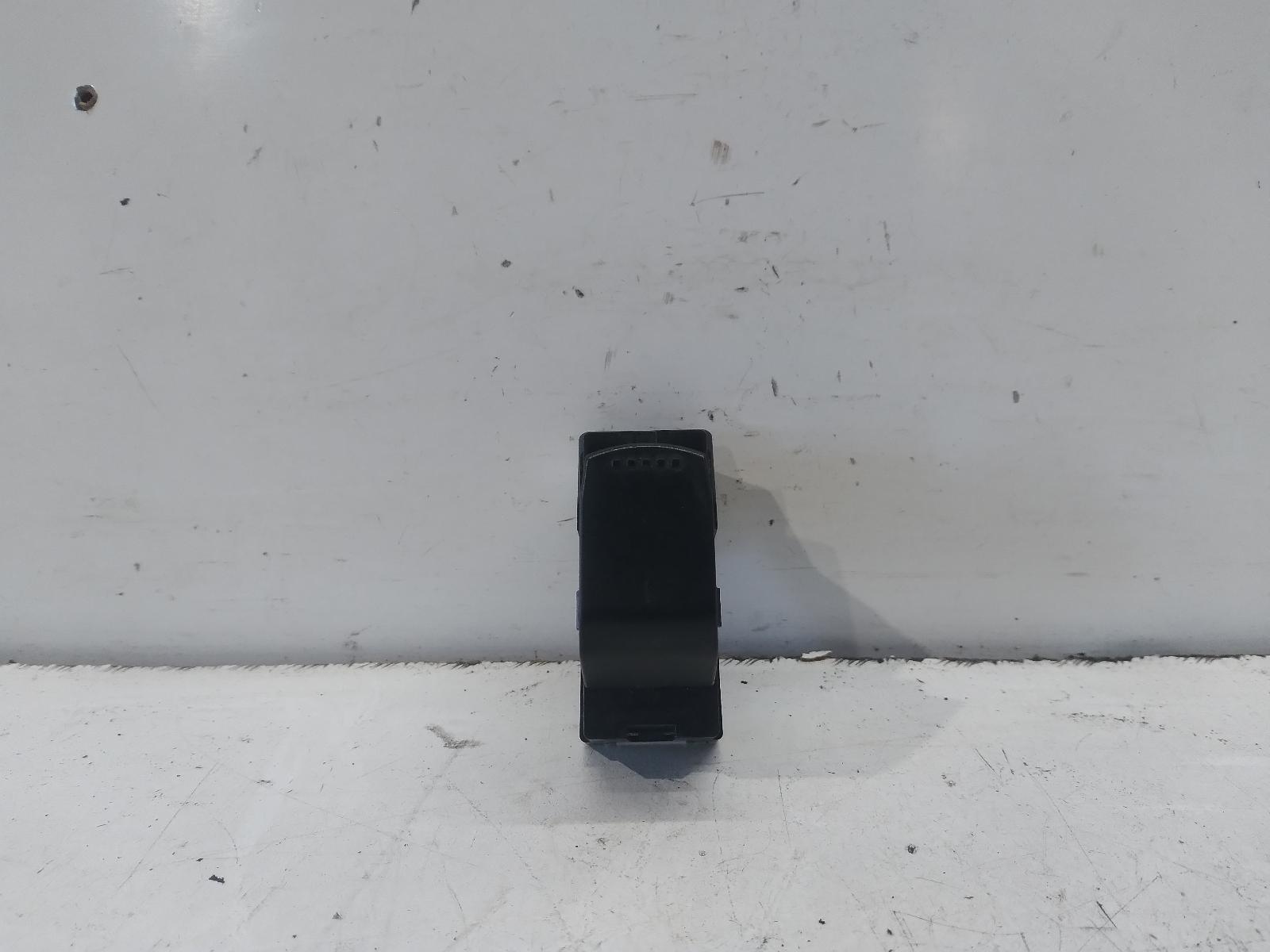 2006 SUZUKI SWIFT Pwr Dr Wind Switch Contact us for Photo