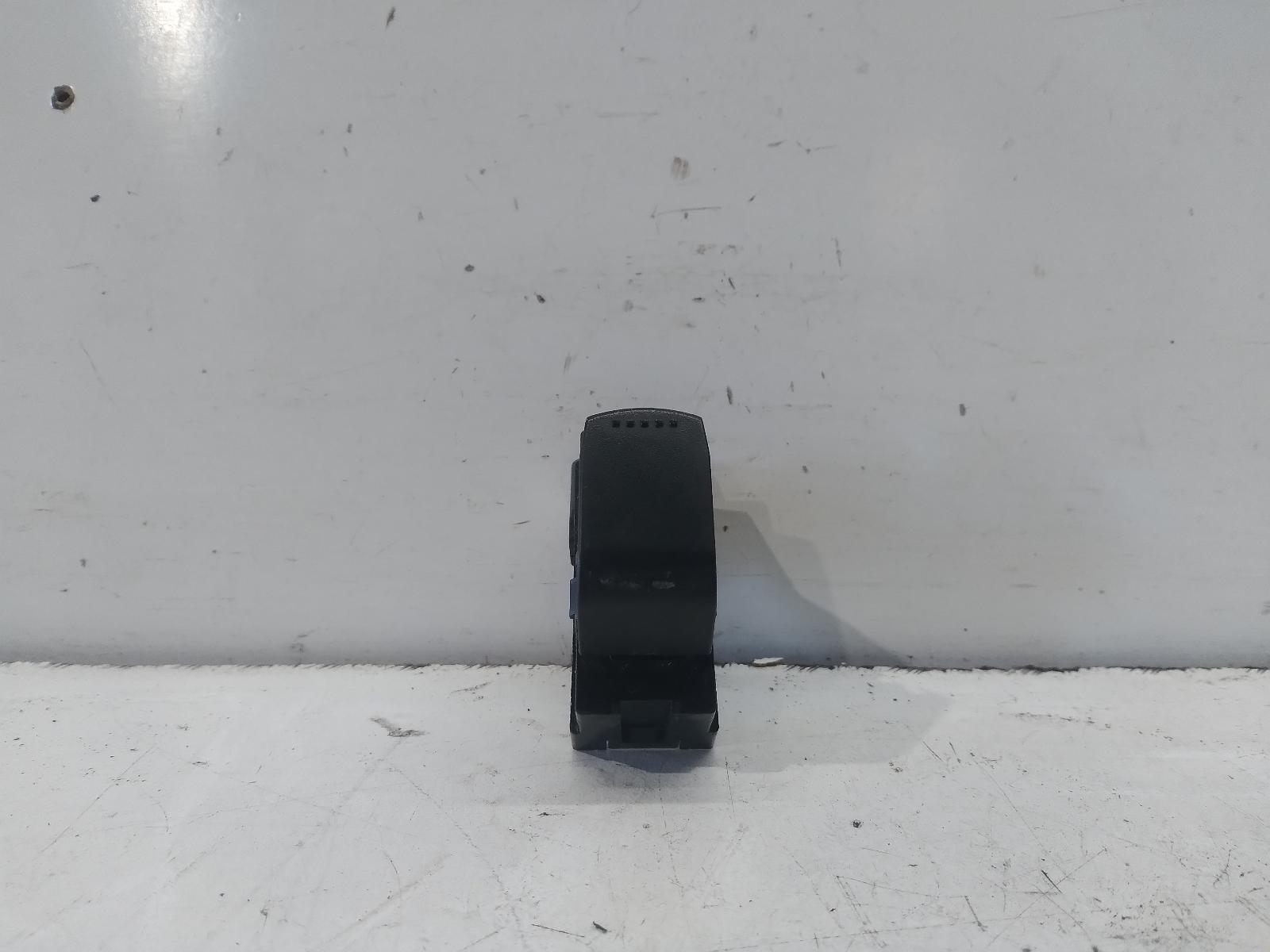 2006 SUZUKI SWIFT Pwr Dr Wind Switch Contact us for Photo
