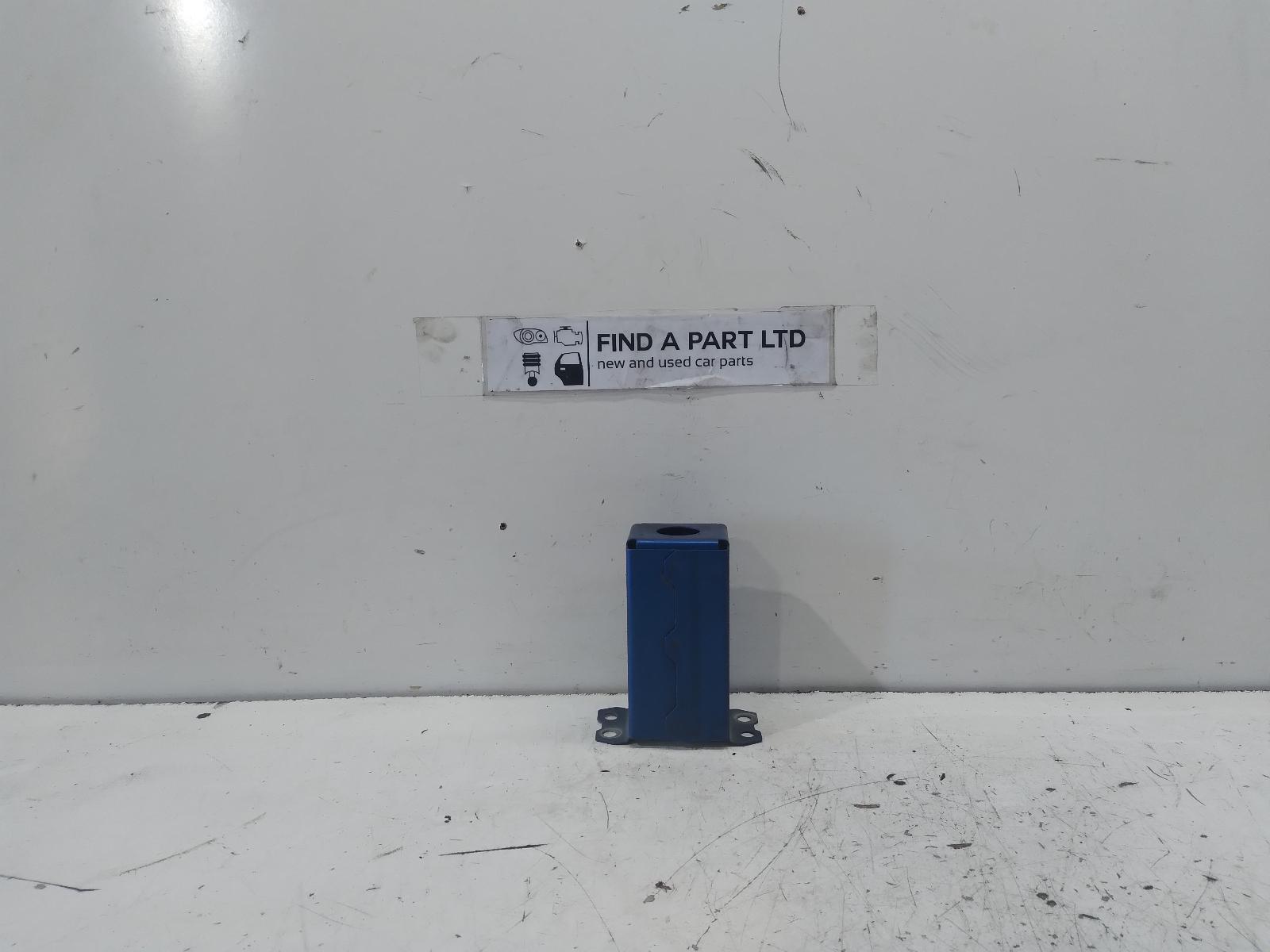 View Auto part R/Bar Bracket/Reinfo SUZUKI SWIFT 2006