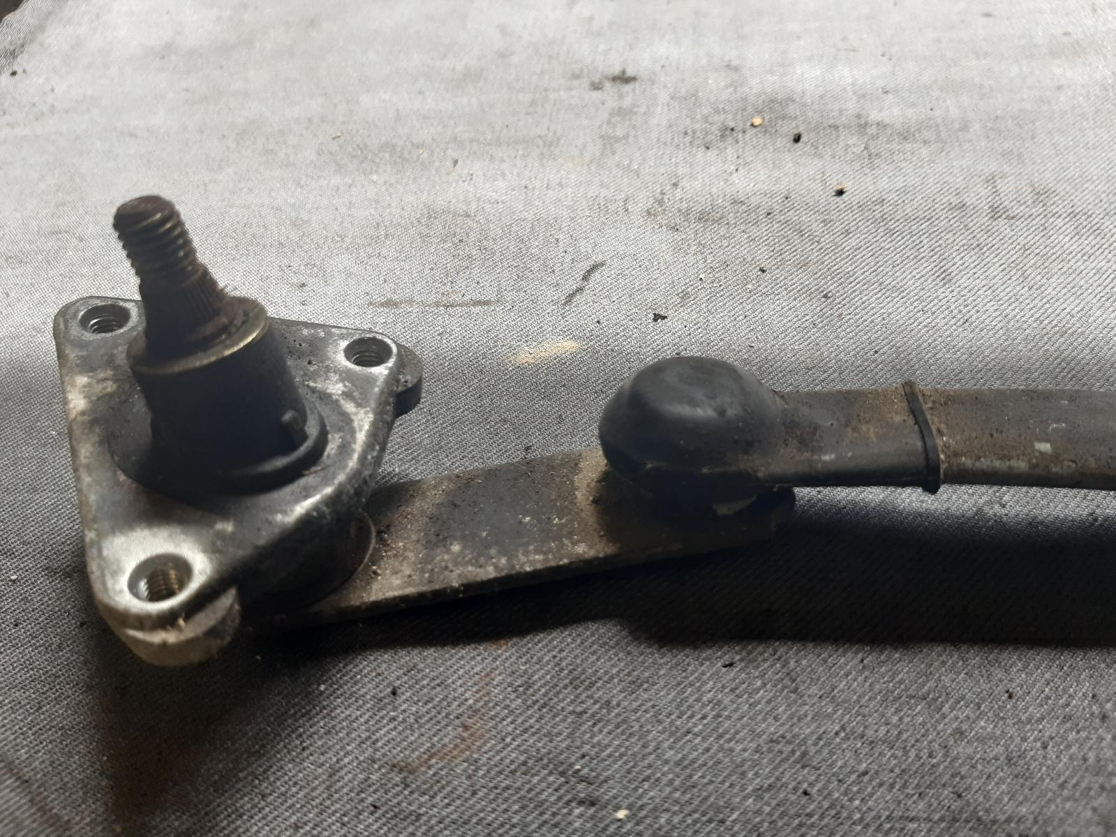 1996 TOYOTA RAV4 Wiper Linkage Contact us for Photo