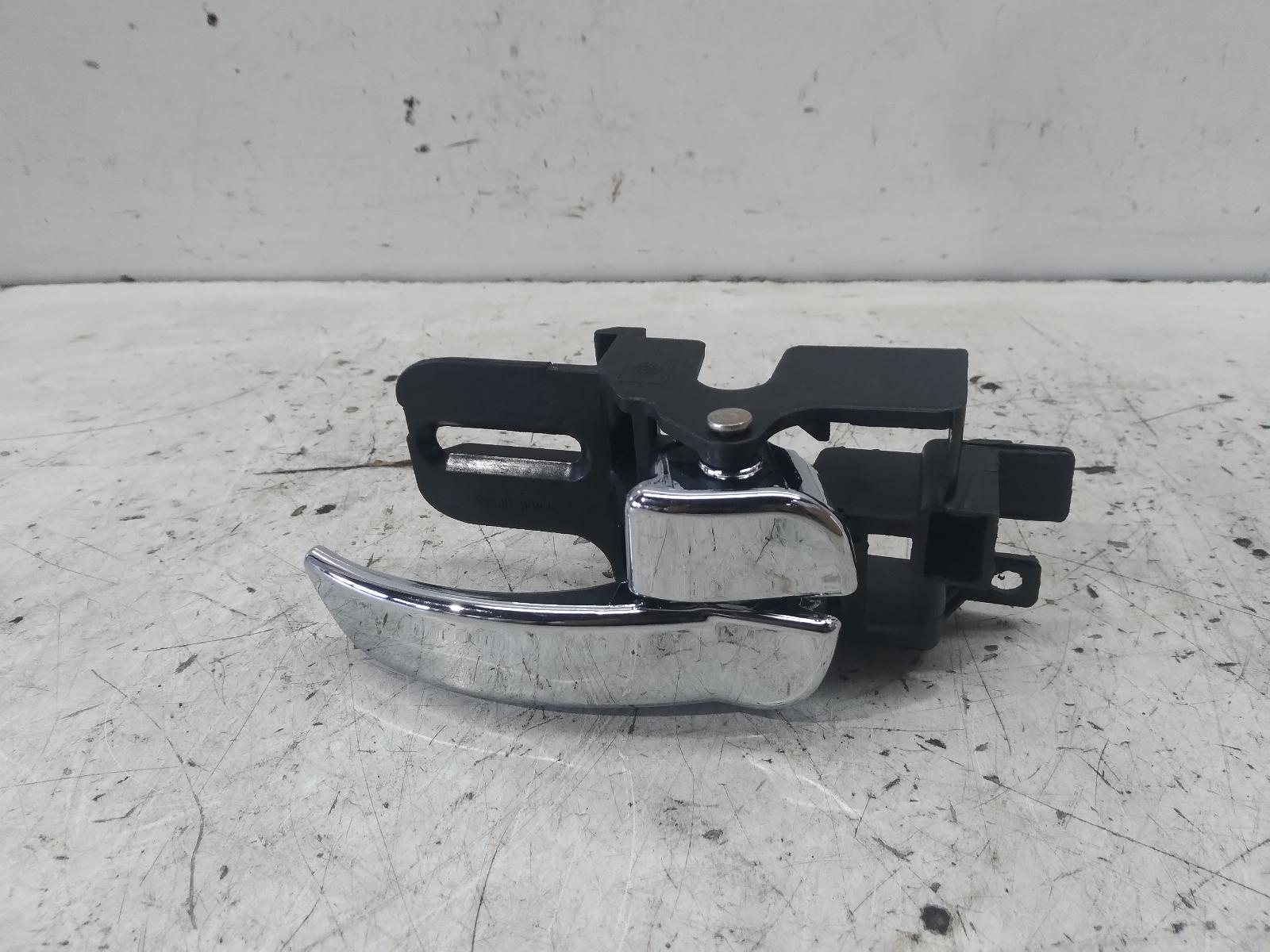2007 NISSAN DUALIS Door Handle Contact us for Photo