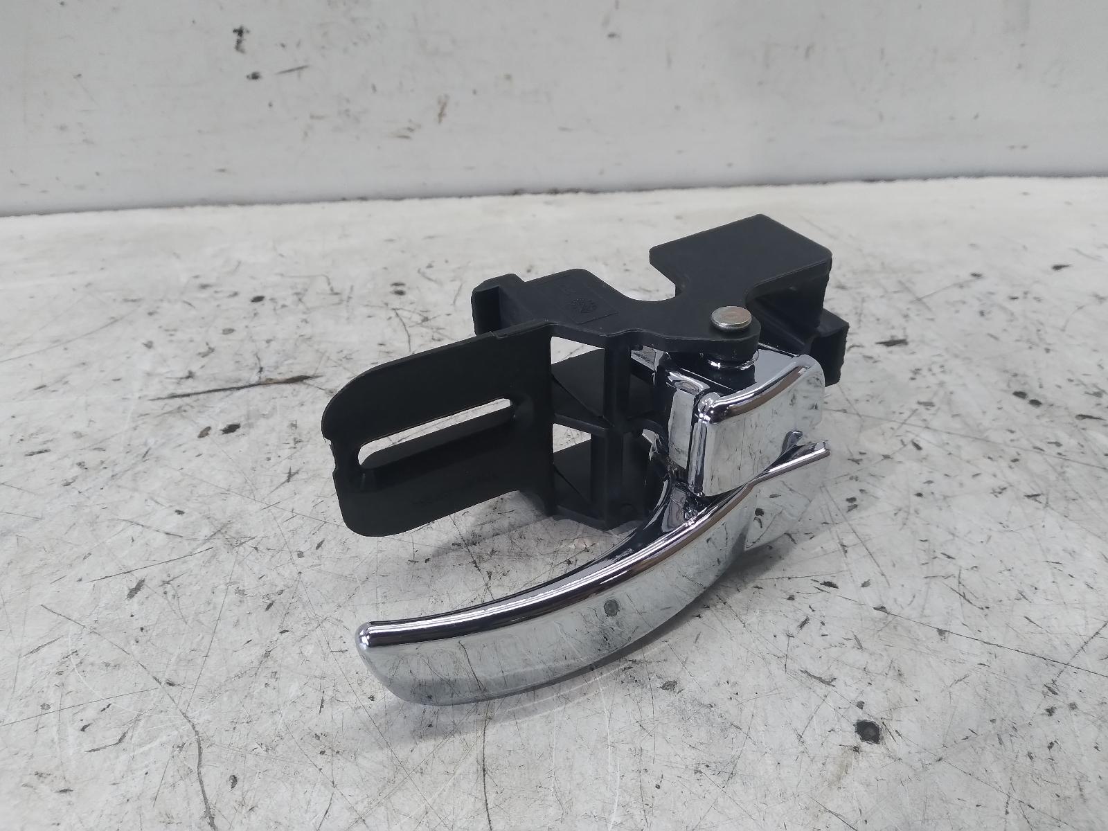 2007 NISSAN DUALIS Door Handle Contact us for Photo