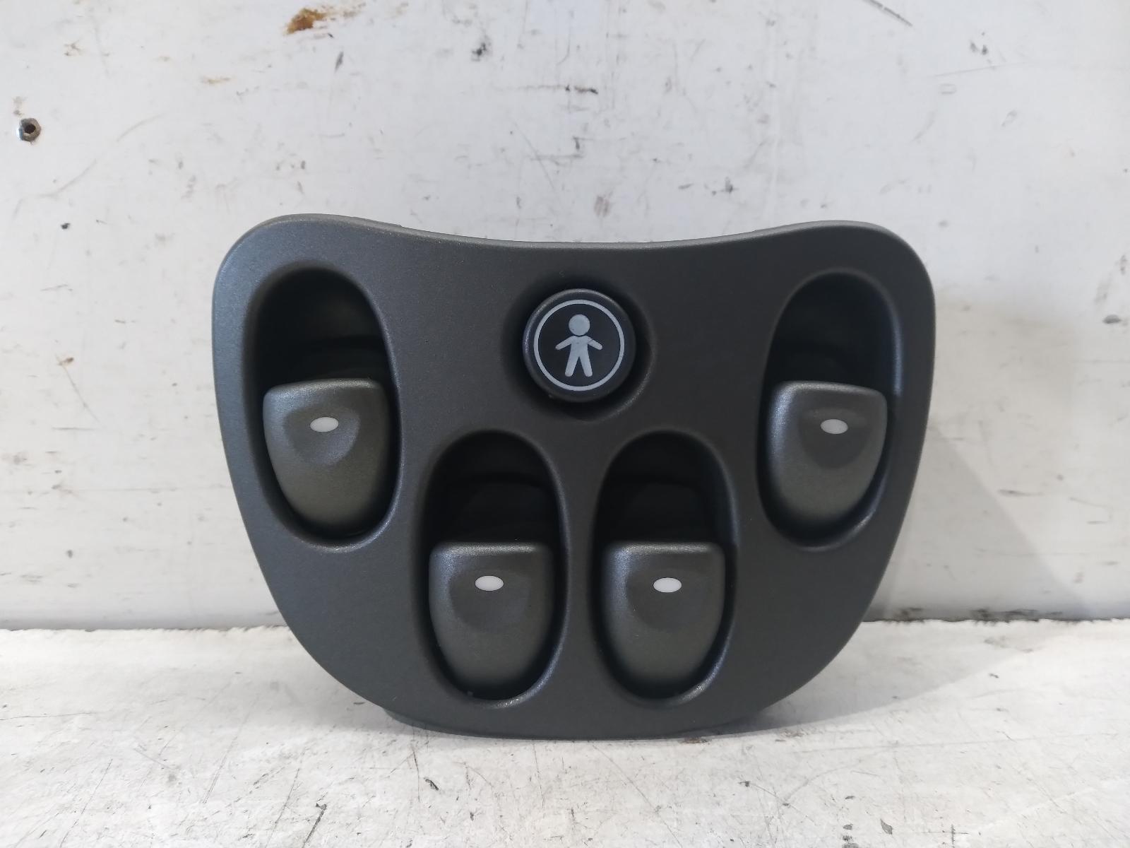 2000 HOLDEN COMMODORE Pwr Dr Wind Switch Contact us for Photo