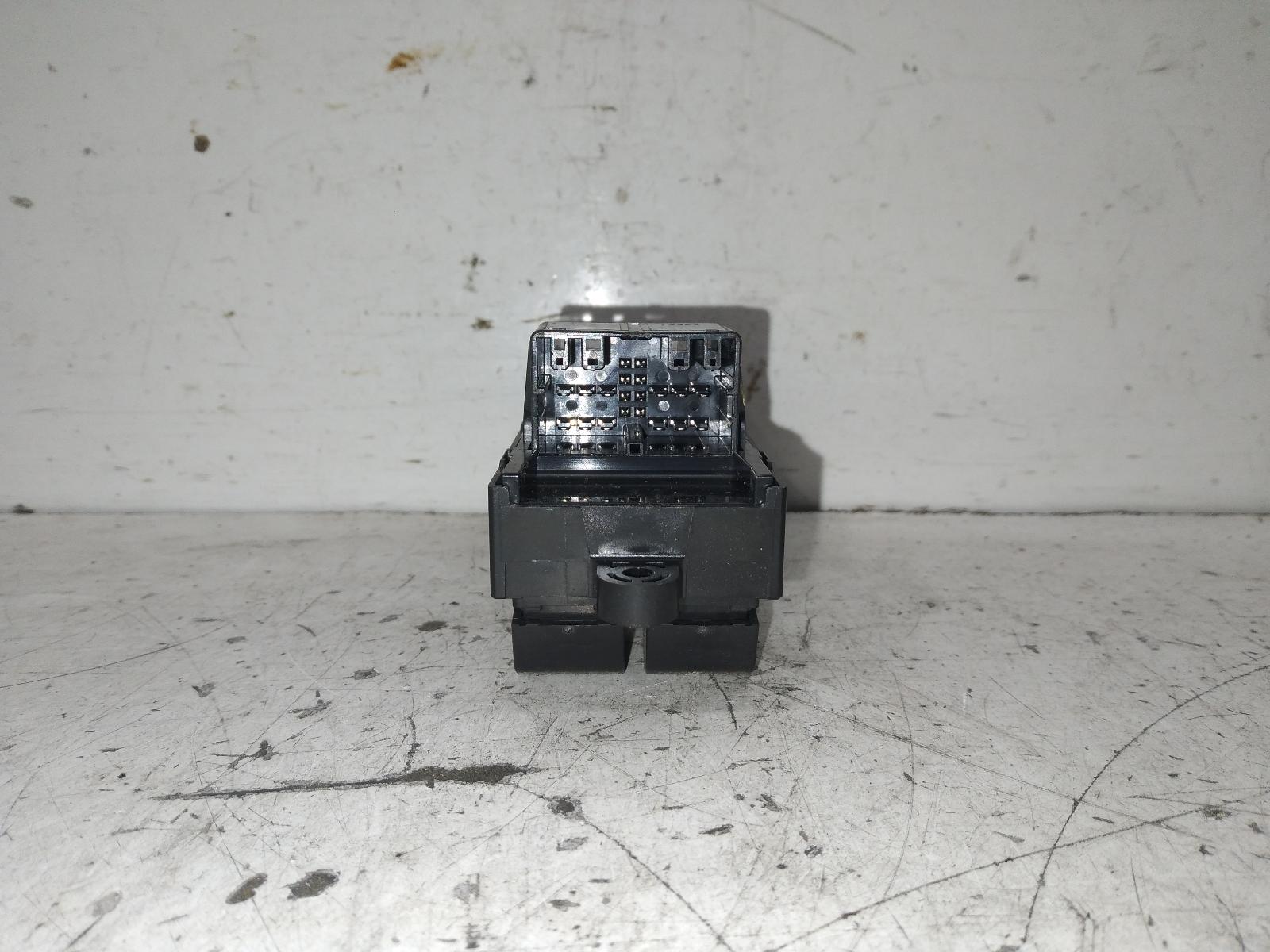 2014 SUZUKI SWIFT Pwr Dr Wind Switch Contact us for Photo