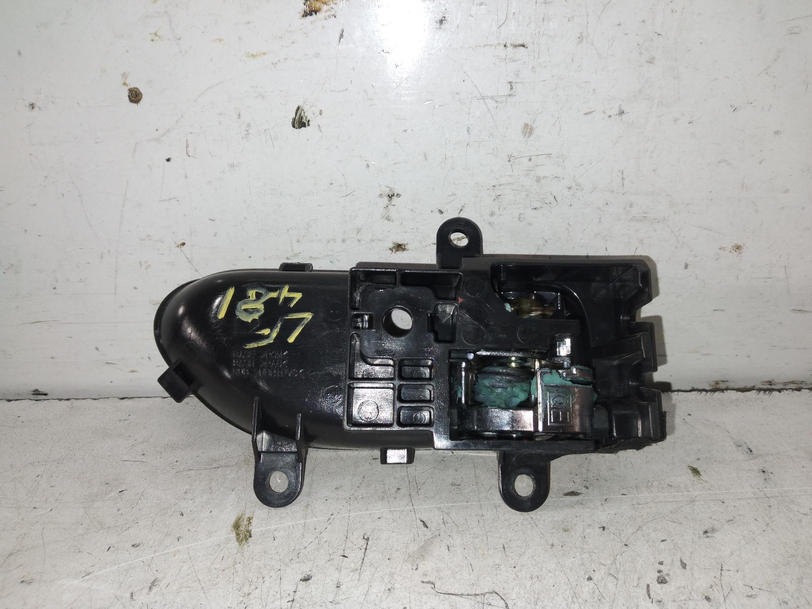2005 NISSAN ELGRAND Door Handle Contact us for Photo