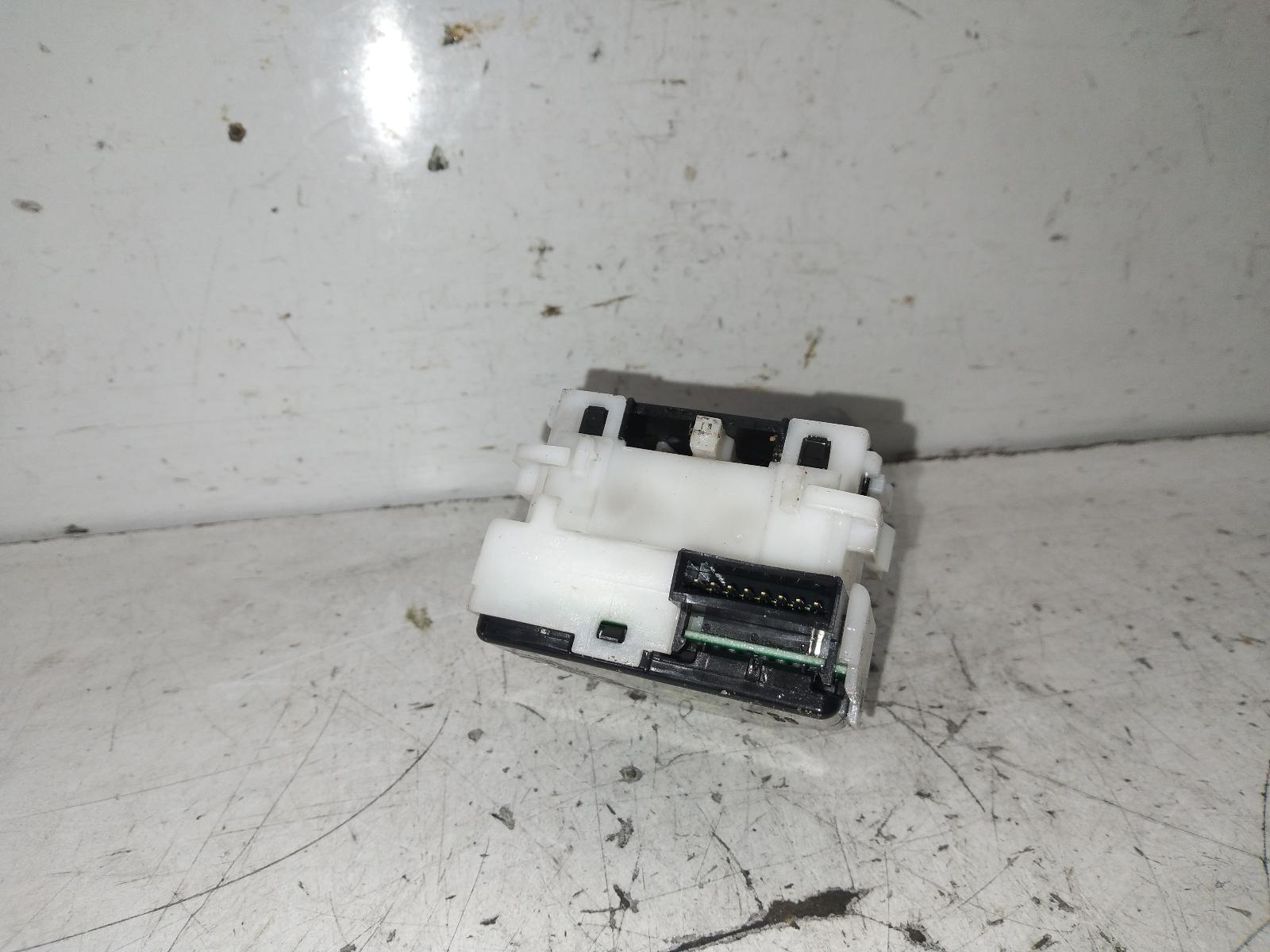 2005 NISSAN ELGRAND Combination Switch Contact us for Photo