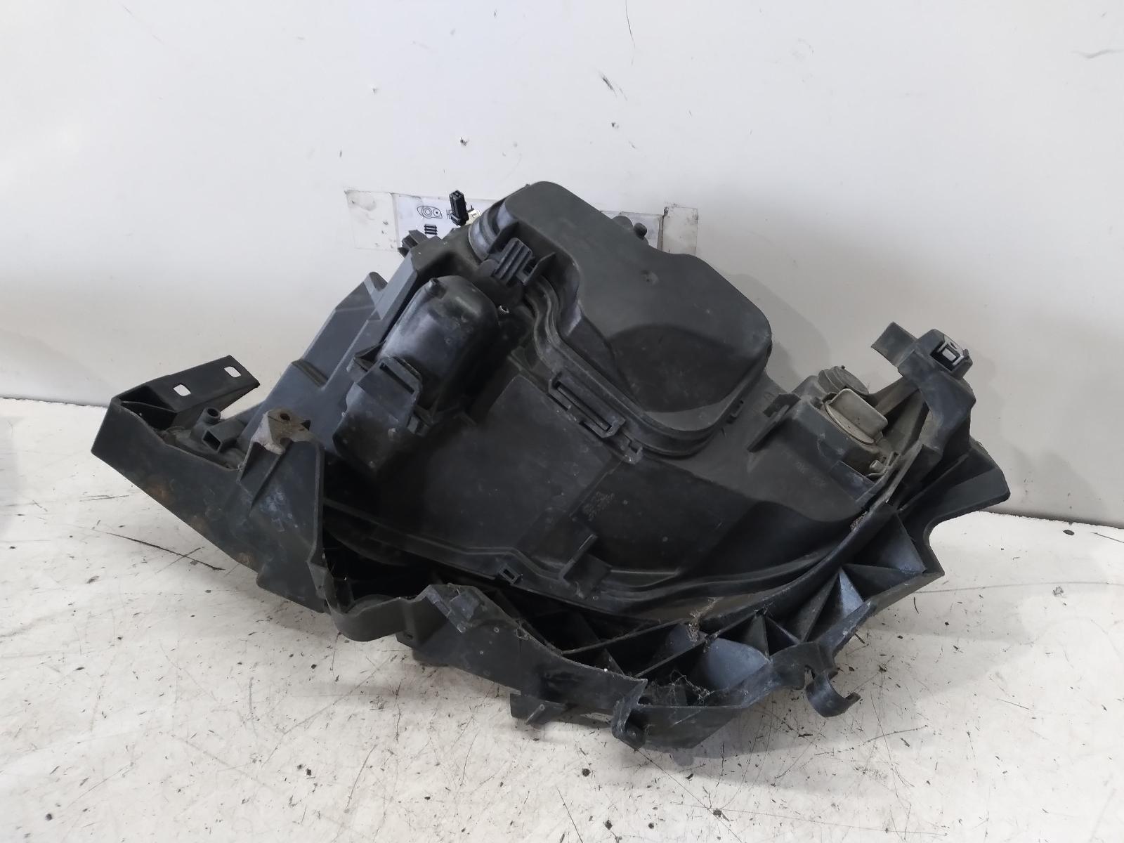 2007 BMW 3 SERIES Right Headlamp Contact us for Photo