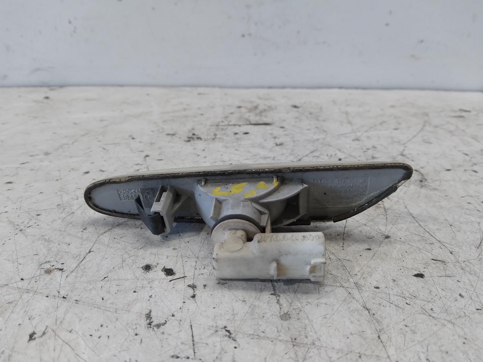 2007 BMW 3 SERIES Left Indicator/Fog/Side Contact us for Photo