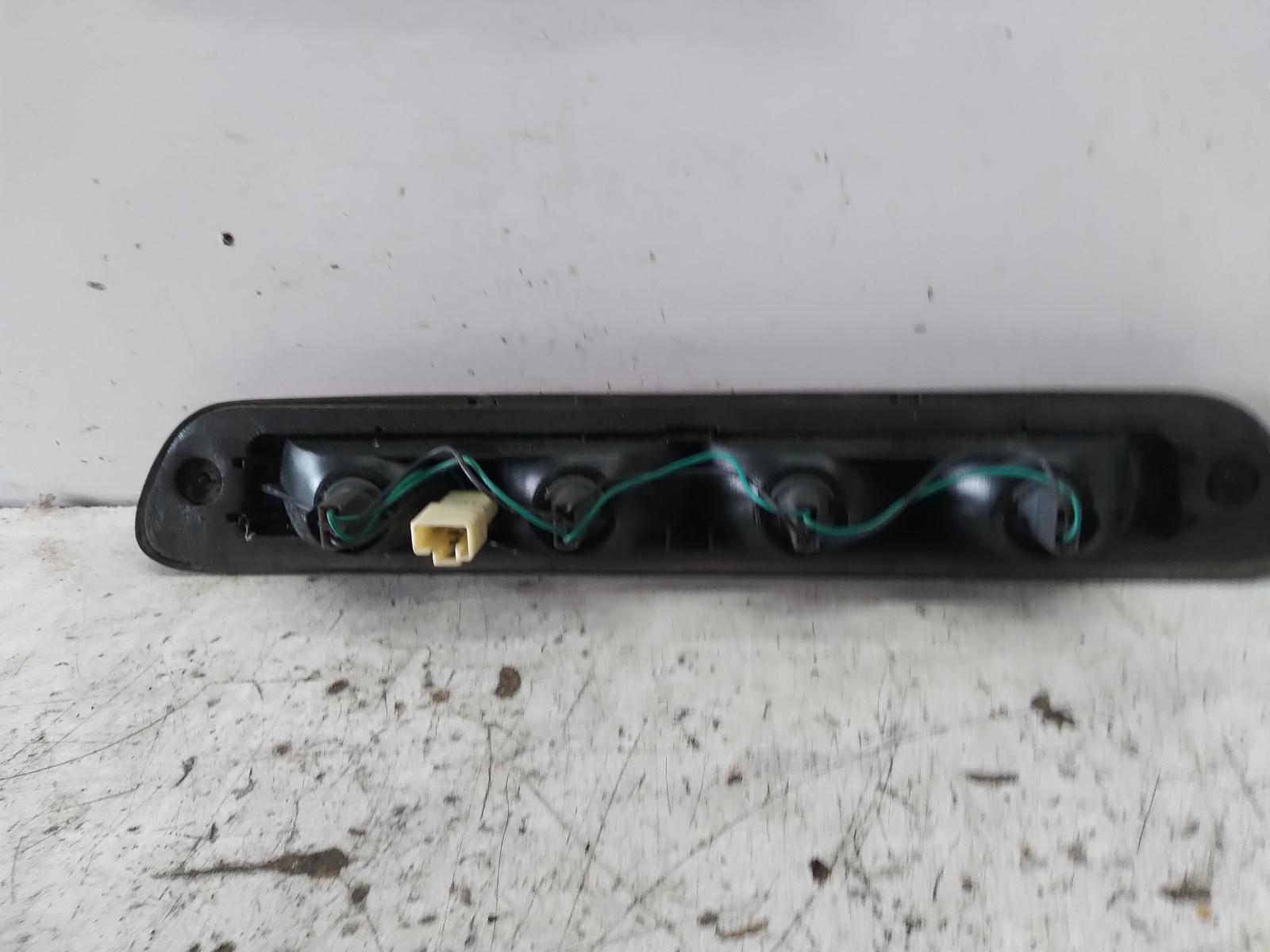 2003 HOLDEN RODEO High Level Stoplight Contact us for Photo