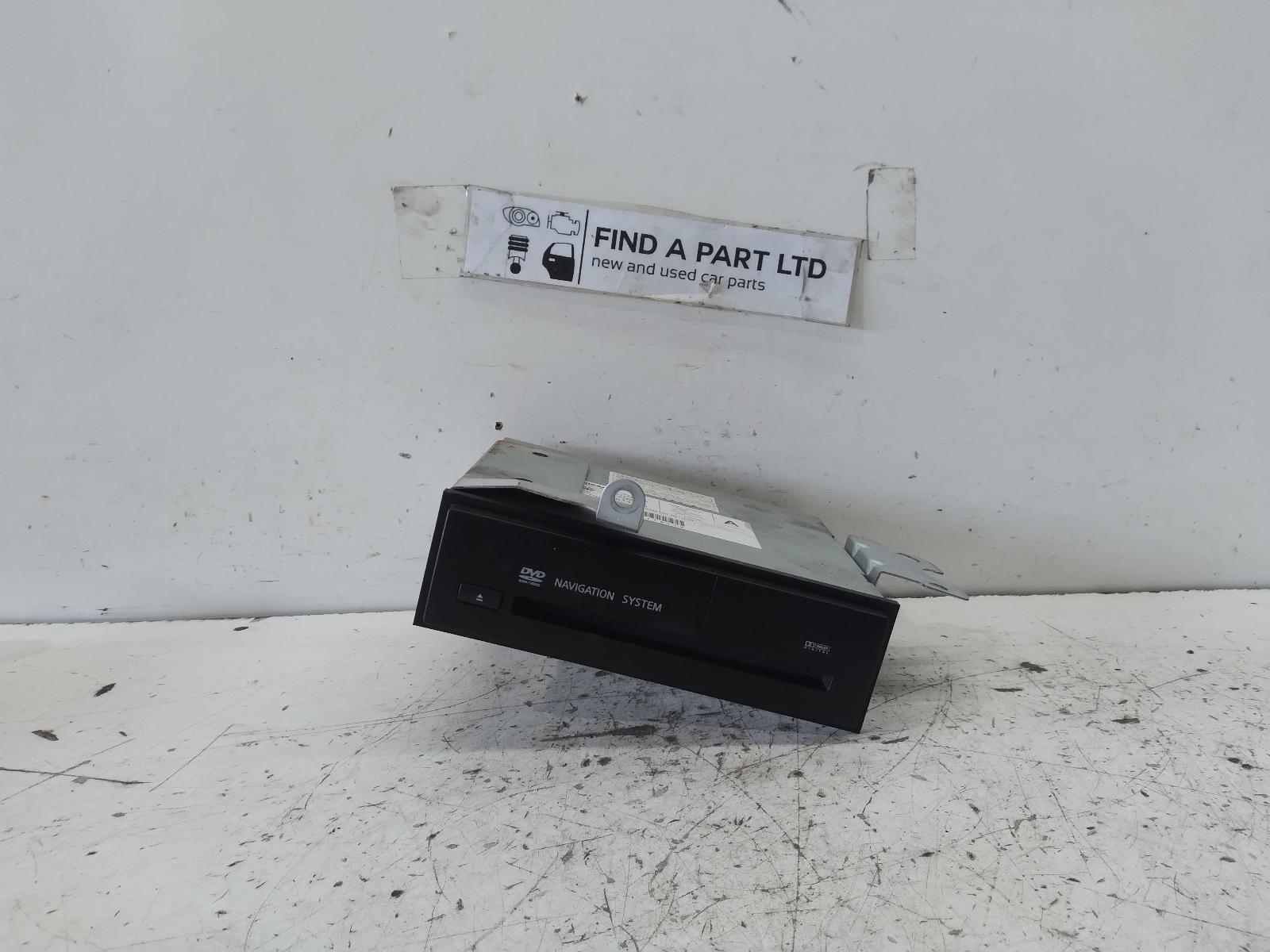View Auto part Radio/Cd/Dvd/Sat/Tv NISSAN ELGRAND 2005