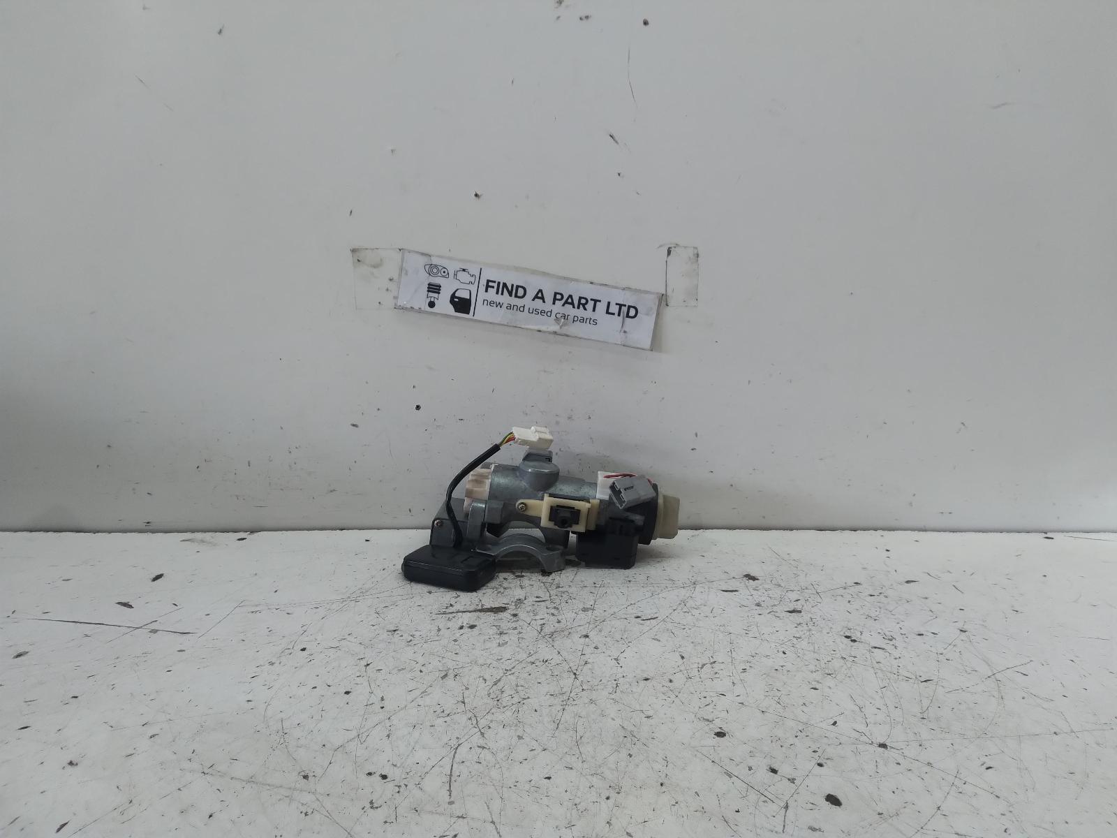 View Auto part Ignition W/ Key NISSAN ELGRAND 2005