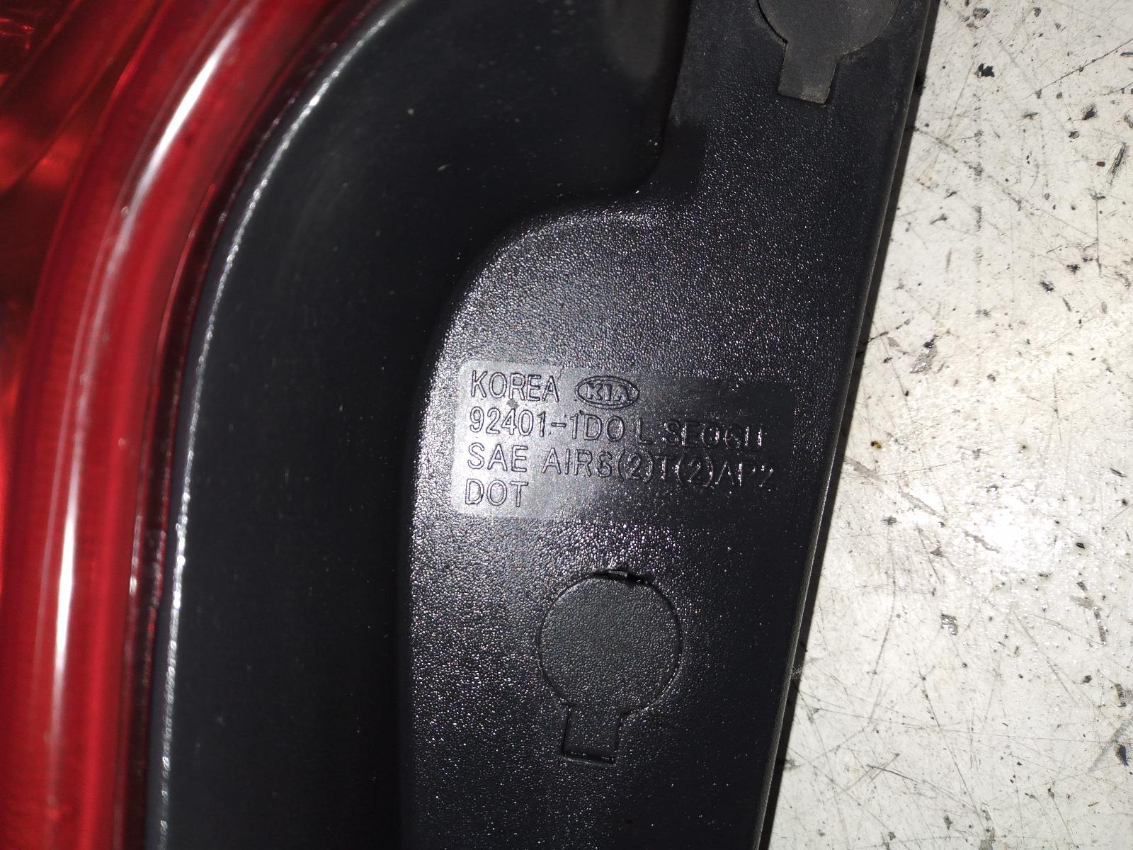2007 KIA RONDO Left Taillight Contact us for Photo