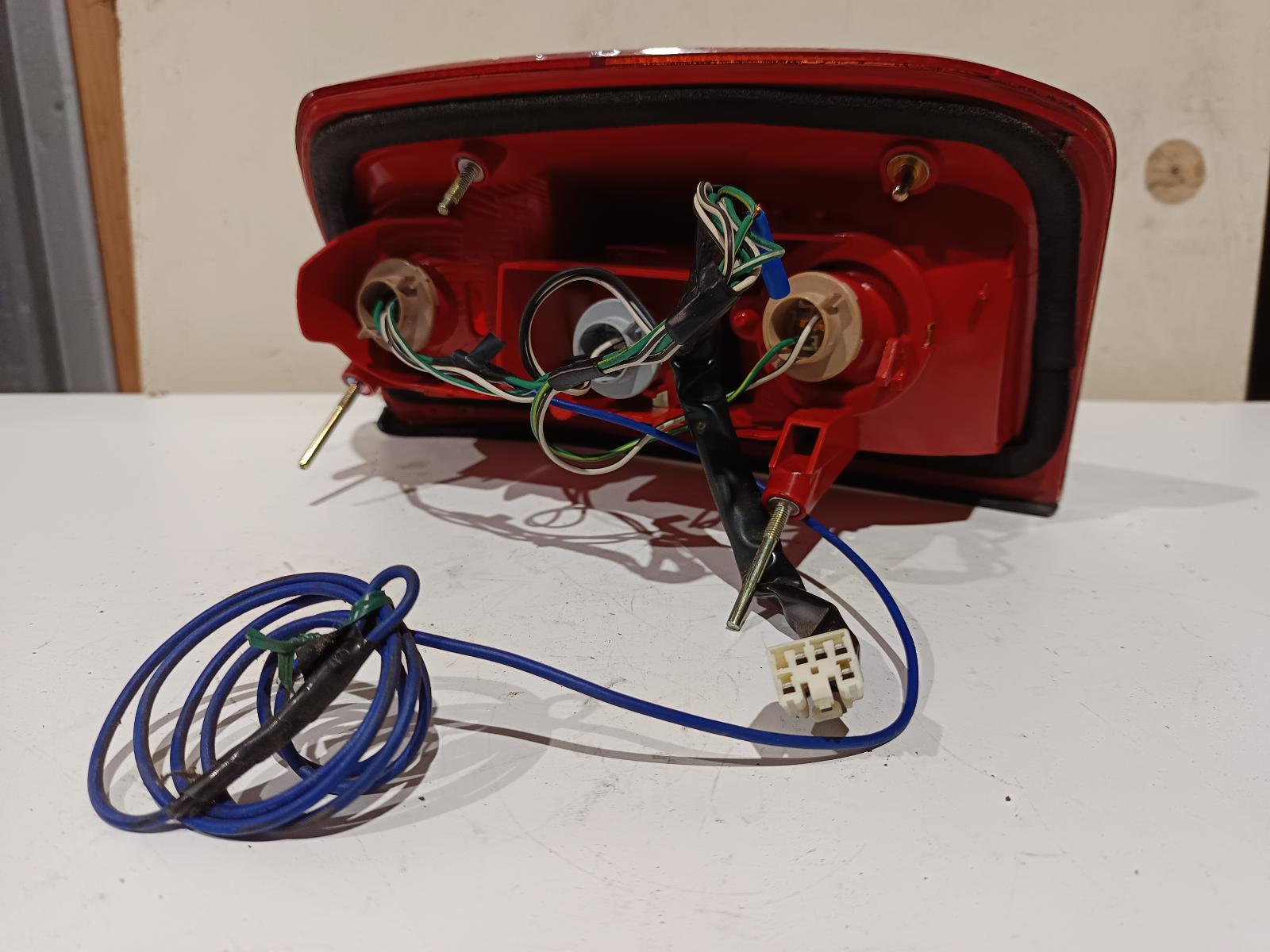 2000 TOYOTA RAV4 Left Taillight Contact us for Photo
