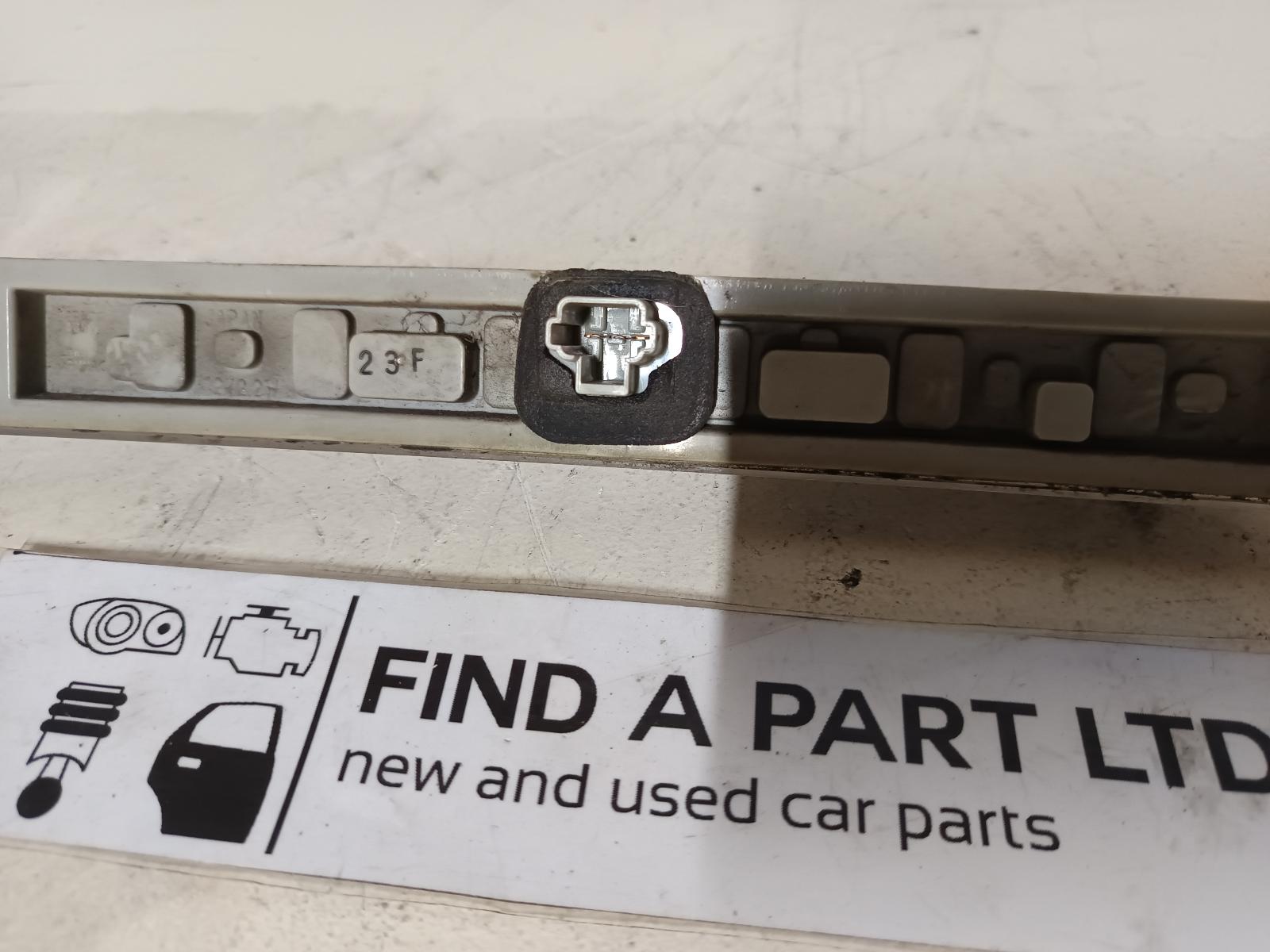 2010 TOYOTA AURIS (NZ ONLY) High Level Stoplight Contact us for Photo