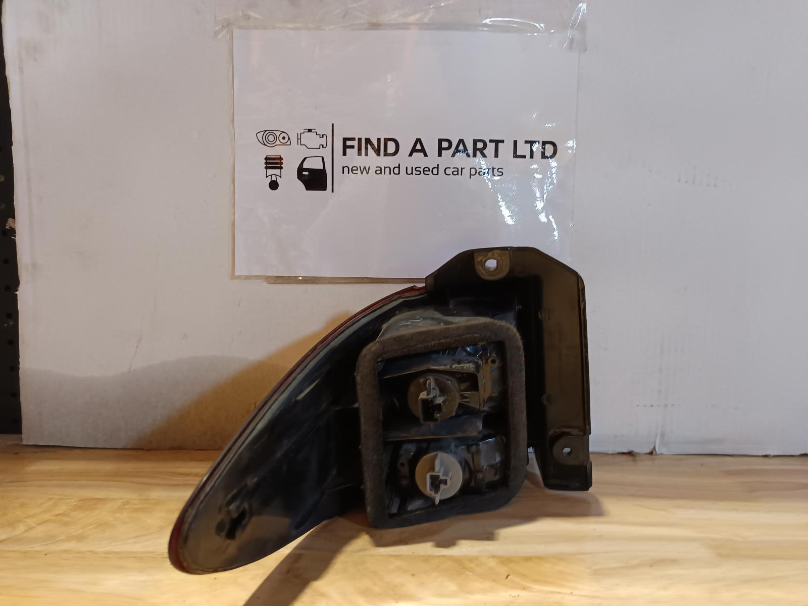 2003 TOYOTA ESTIMA Right Taillight Contact us for Photo