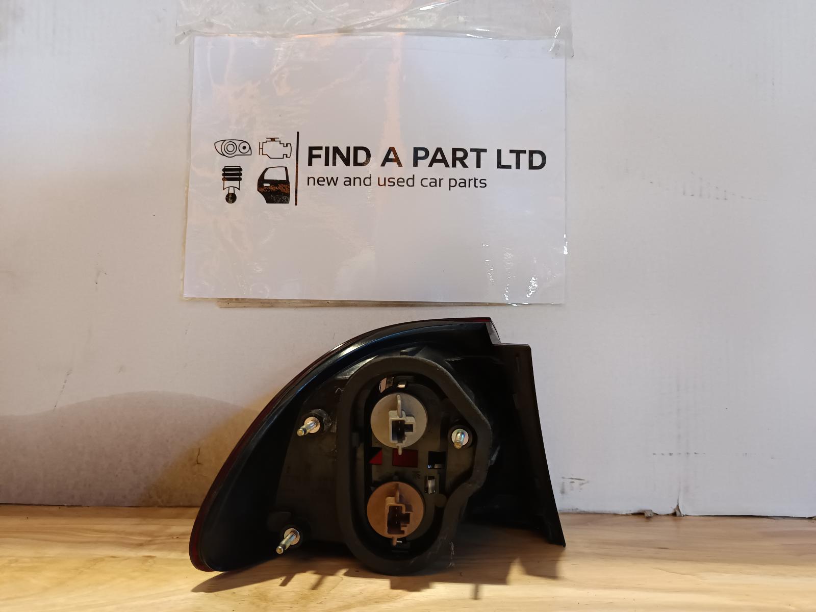 2001 TOYOTA CALDINA Right Taillight Contact us for Photo