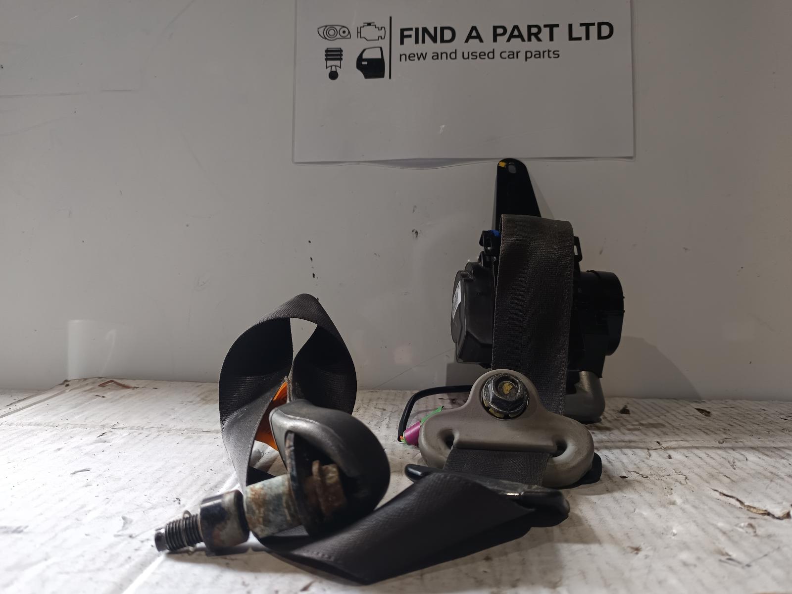 2006 BMW 3 SERIES Seatbelt/Stalk Contact us for Photo