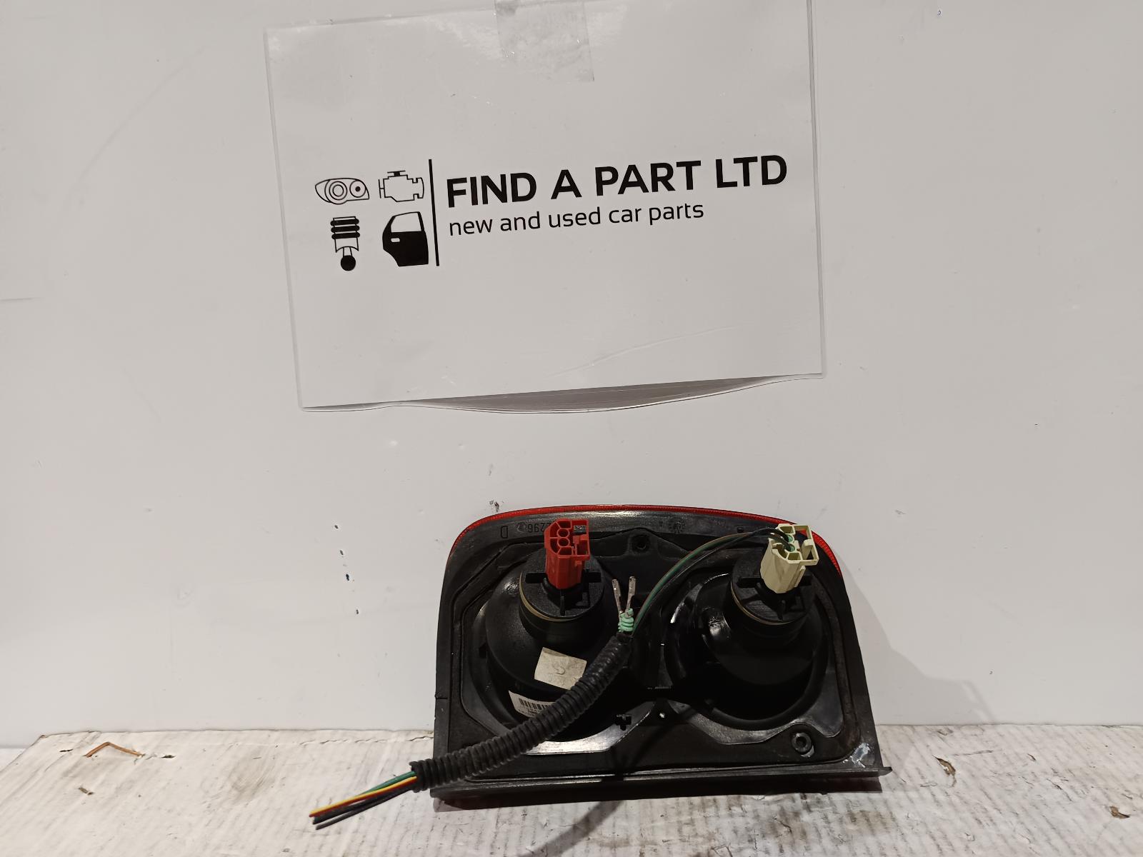 2003 LAND ROVER FREELANDER Right Taillight Contact us for Photo