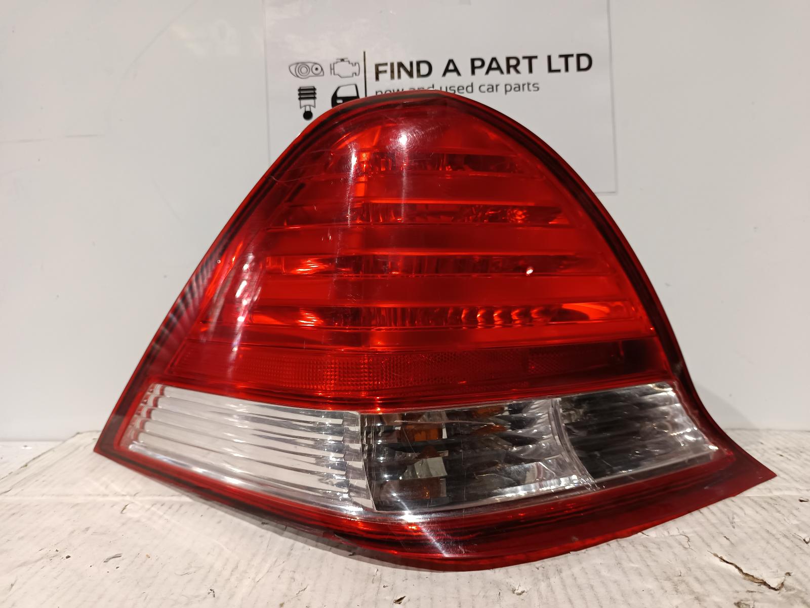 2004 HONDA ODYSSEY Left Taillight Contact us for Photo