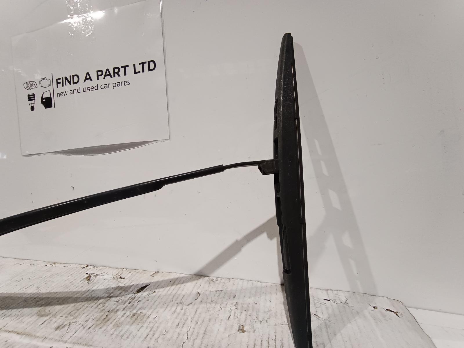 2004 HONDA ODYSSEY Wiper Arm Contact us for Photo