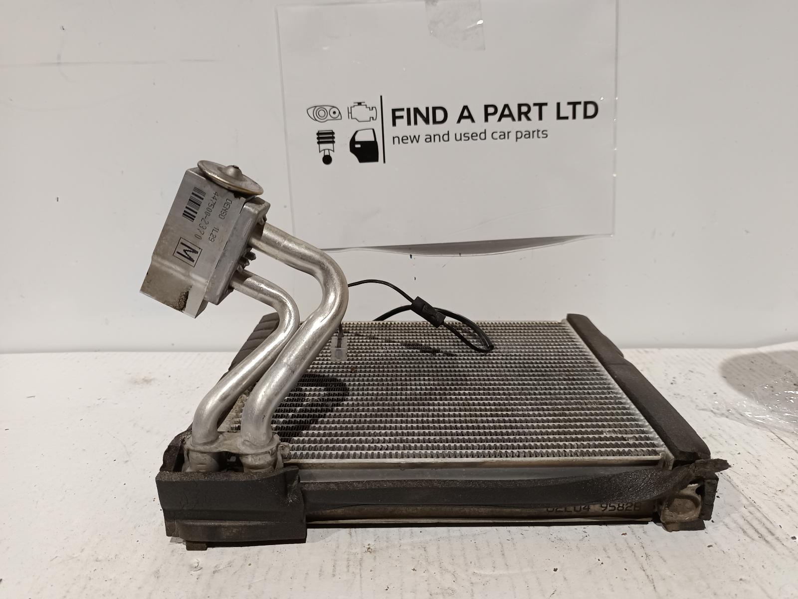 View Auto part Heater Core/Box SUZUKI SWIFT 2005