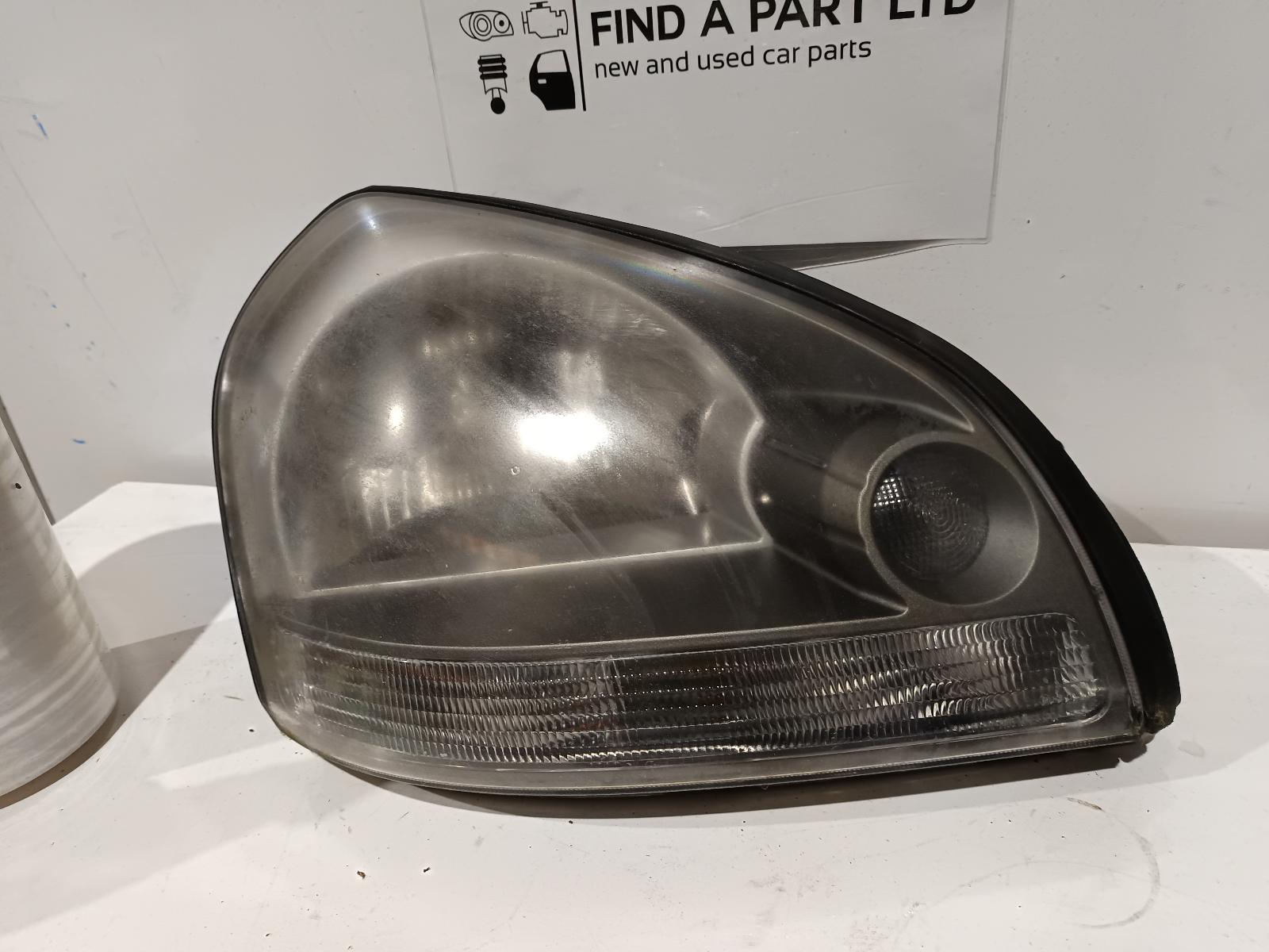 2006 HYUNDAI TUCSON Right Headlamp Contact us for Photo