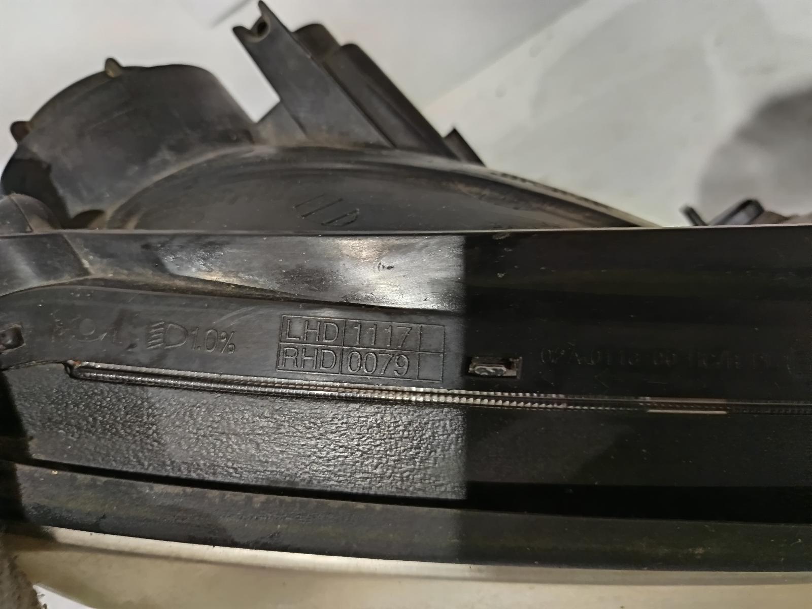 2006 HYUNDAI TUCSON Right Headlamp Contact us for Photo