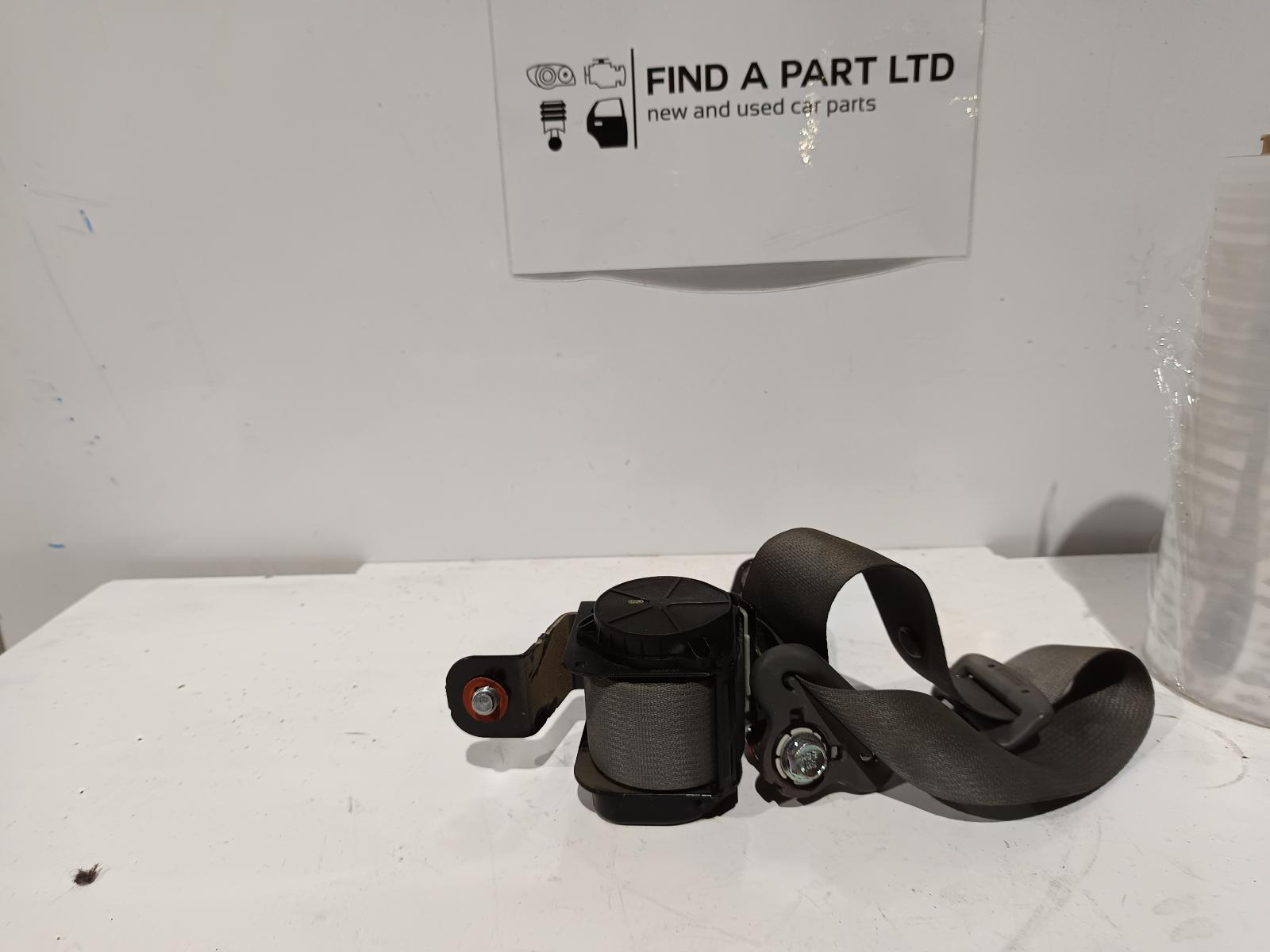 View Auto part Seatbelt/Stalk HYUNDAI TUCSON 2005