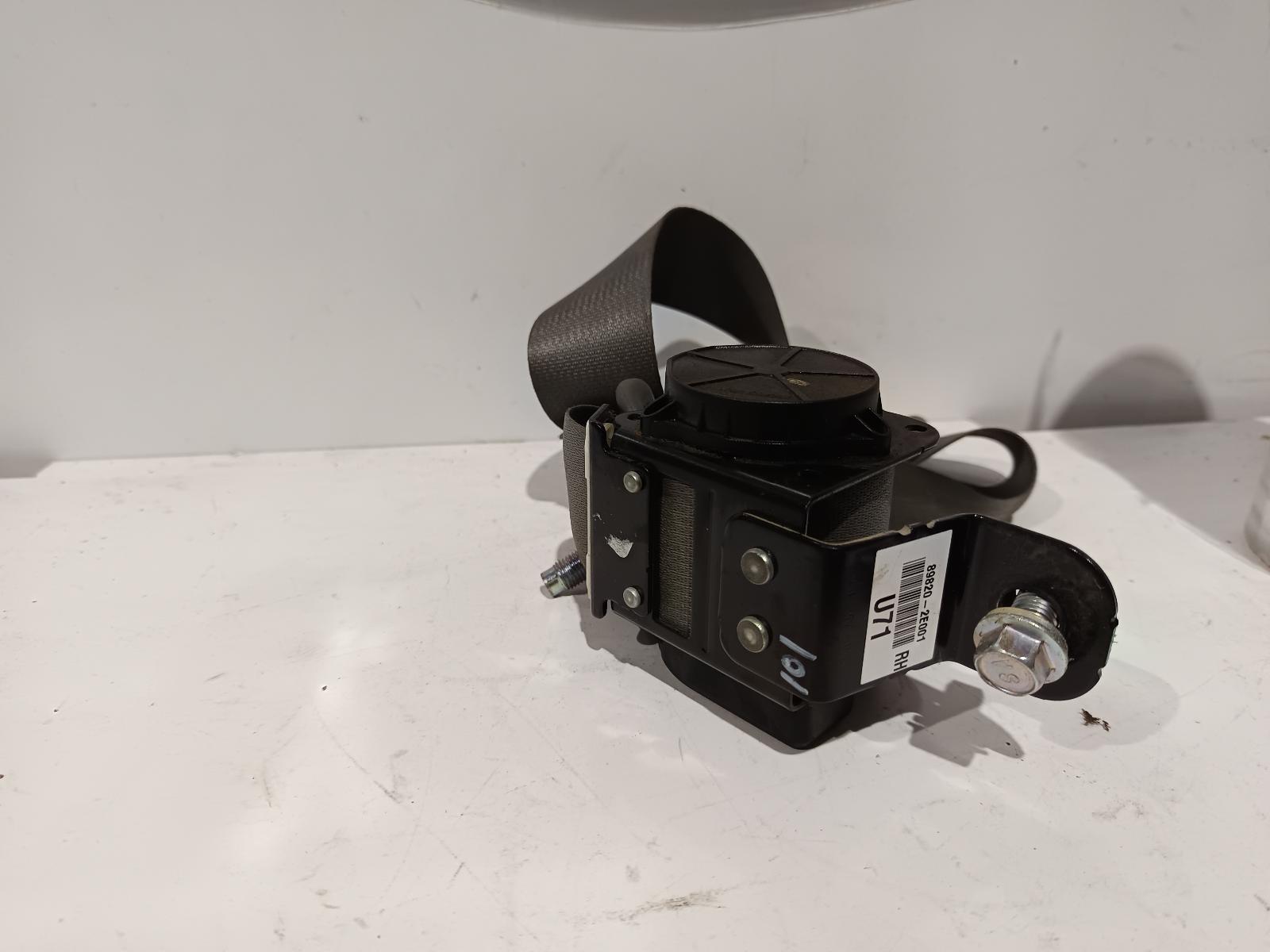 2005 HYUNDAI TUCSON Seatbelt/Stalk Contact us for Photo