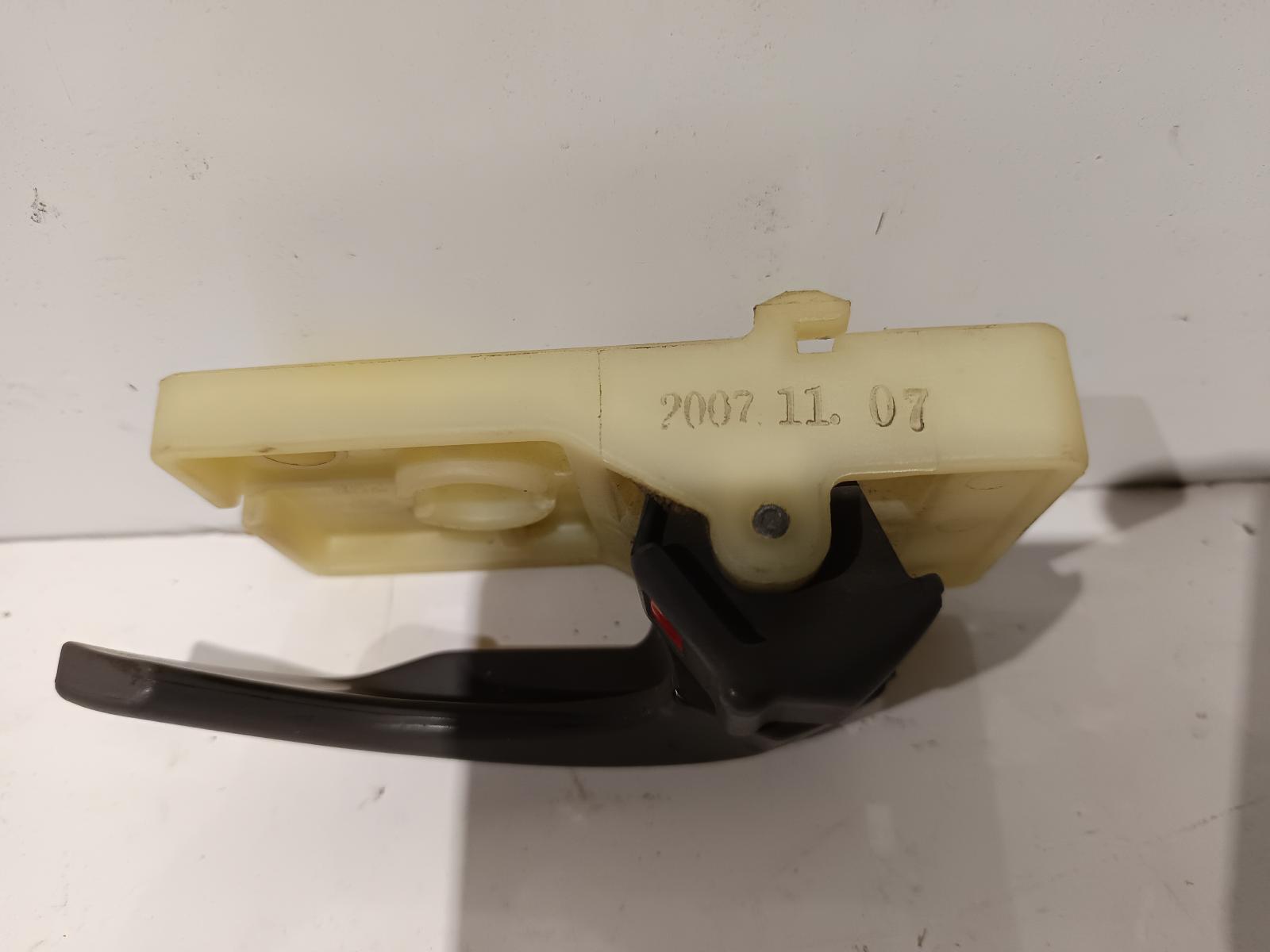 2005 HYUNDAI TUCSON Door Handle Contact us for Photo