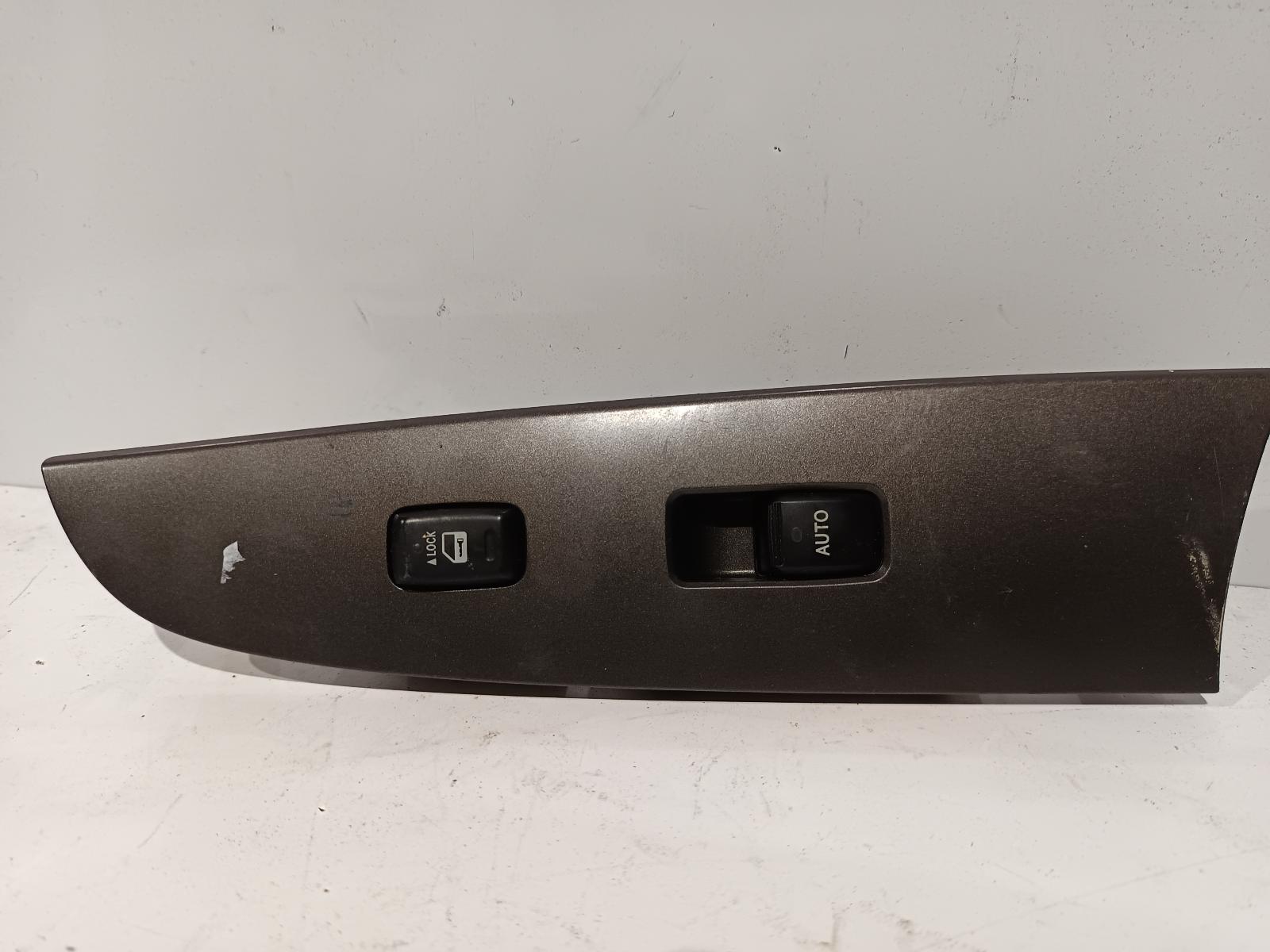 2006 LEXUS IS200/IS300 Pwr Dr Wind Switch Contact us for Photo