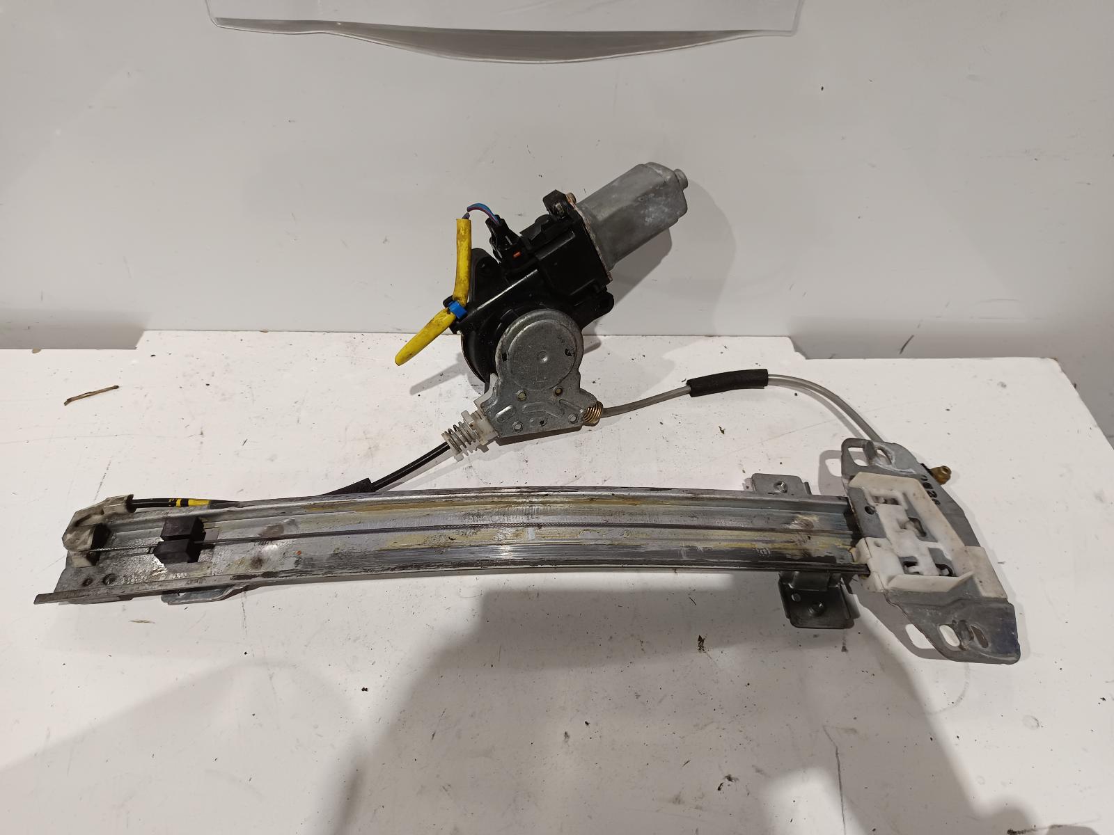 2000 HONDA ACCORD Left Front Window Reg/Motor Contact us for Photo
