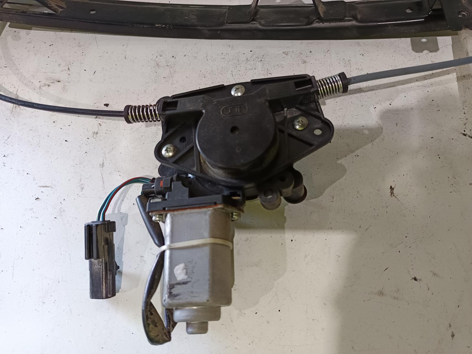 1999 JEEP CHEROKEE Left Front Window Reg/Motor Contact us for Photo