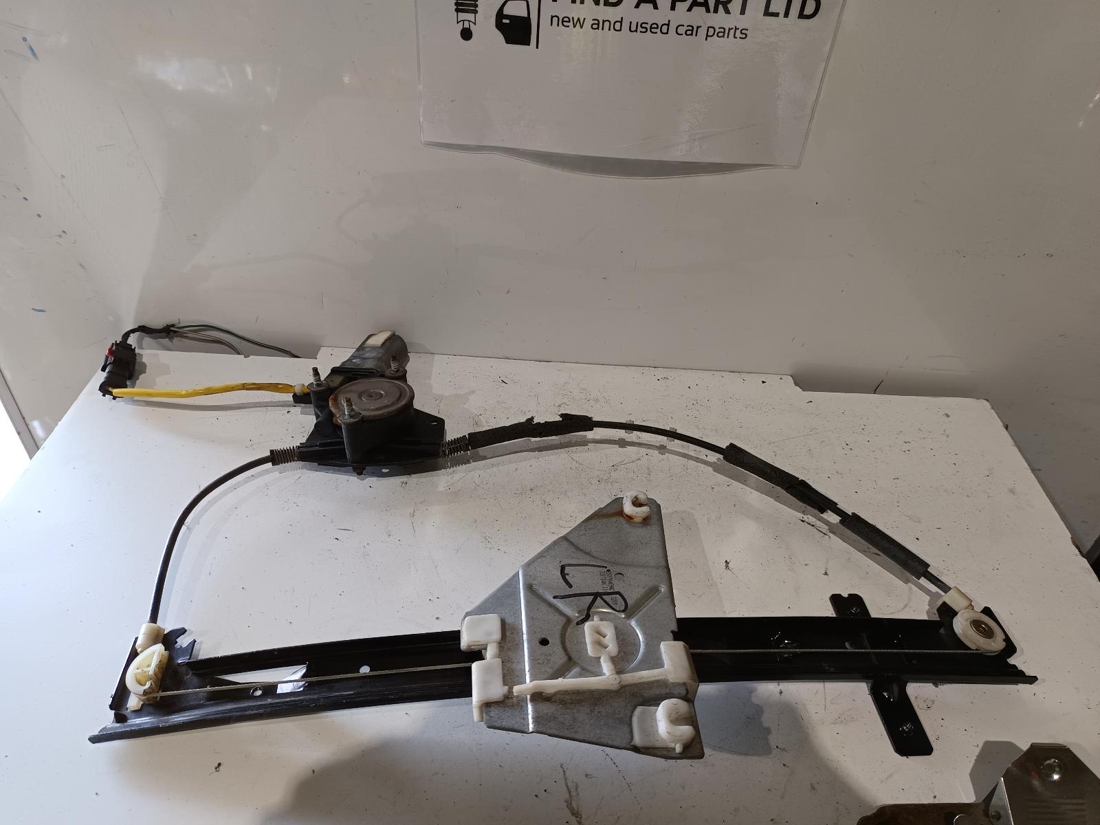 View Auto part Left Rear Wnd Reg/Motor JEEP CHEROKEE 1999