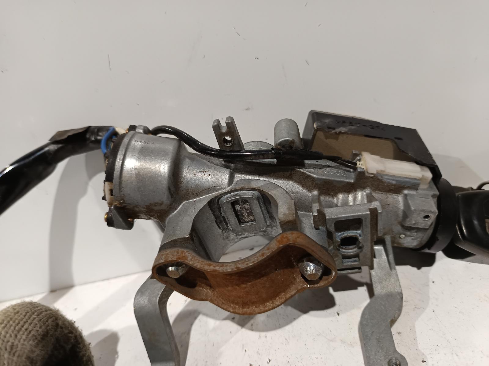 2002 SUZUKI LIANA Ignition W/ Key Contact us for Photo