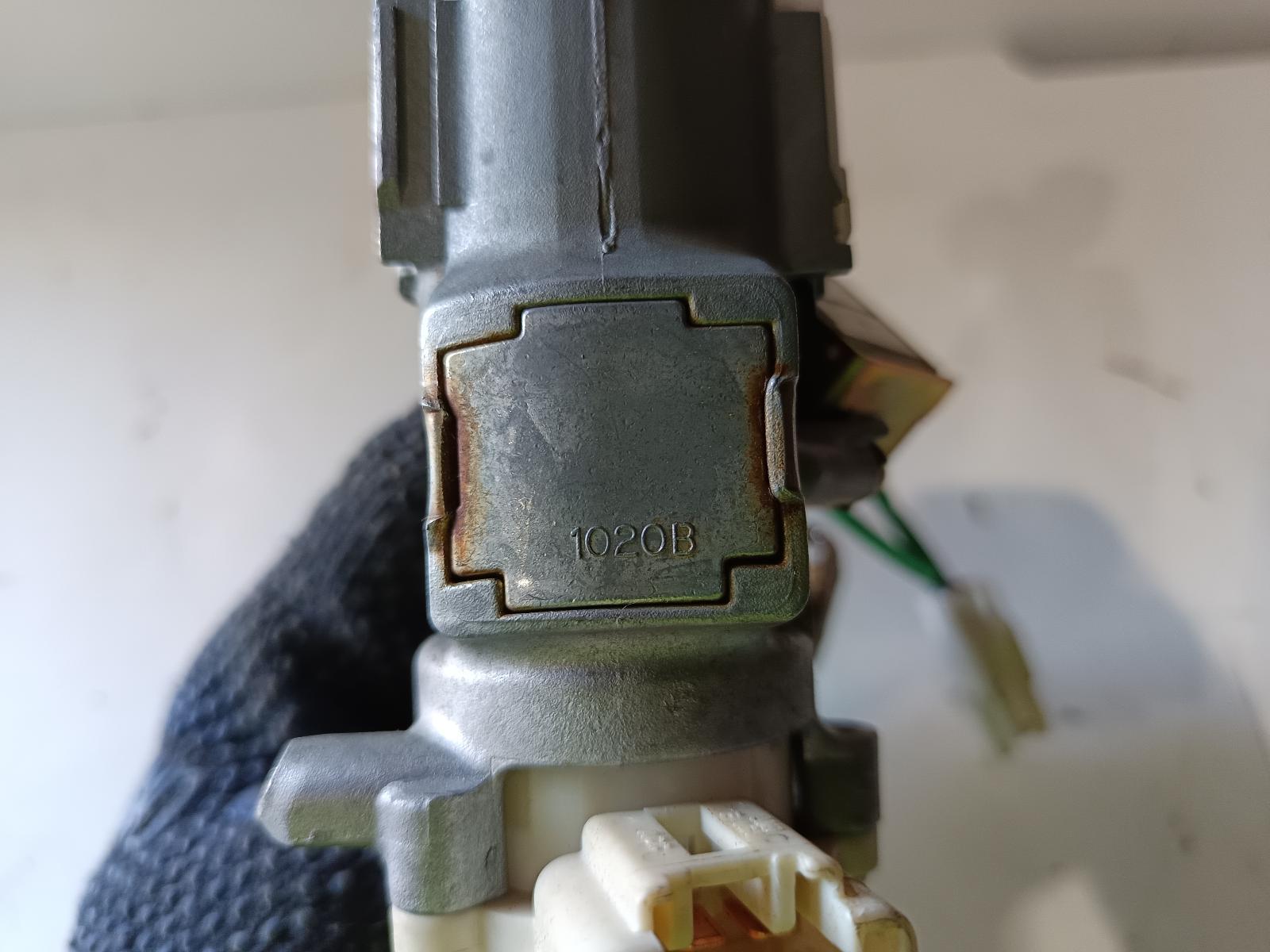 2001 TOYOTA COROLLA Ignition W/ Key Contact us for Photo
